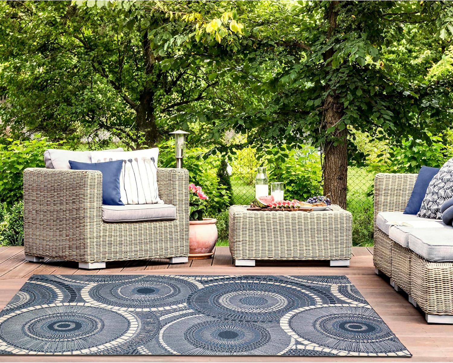 Liora Manne Marina Geometric Indoor/Outdoor Rug..