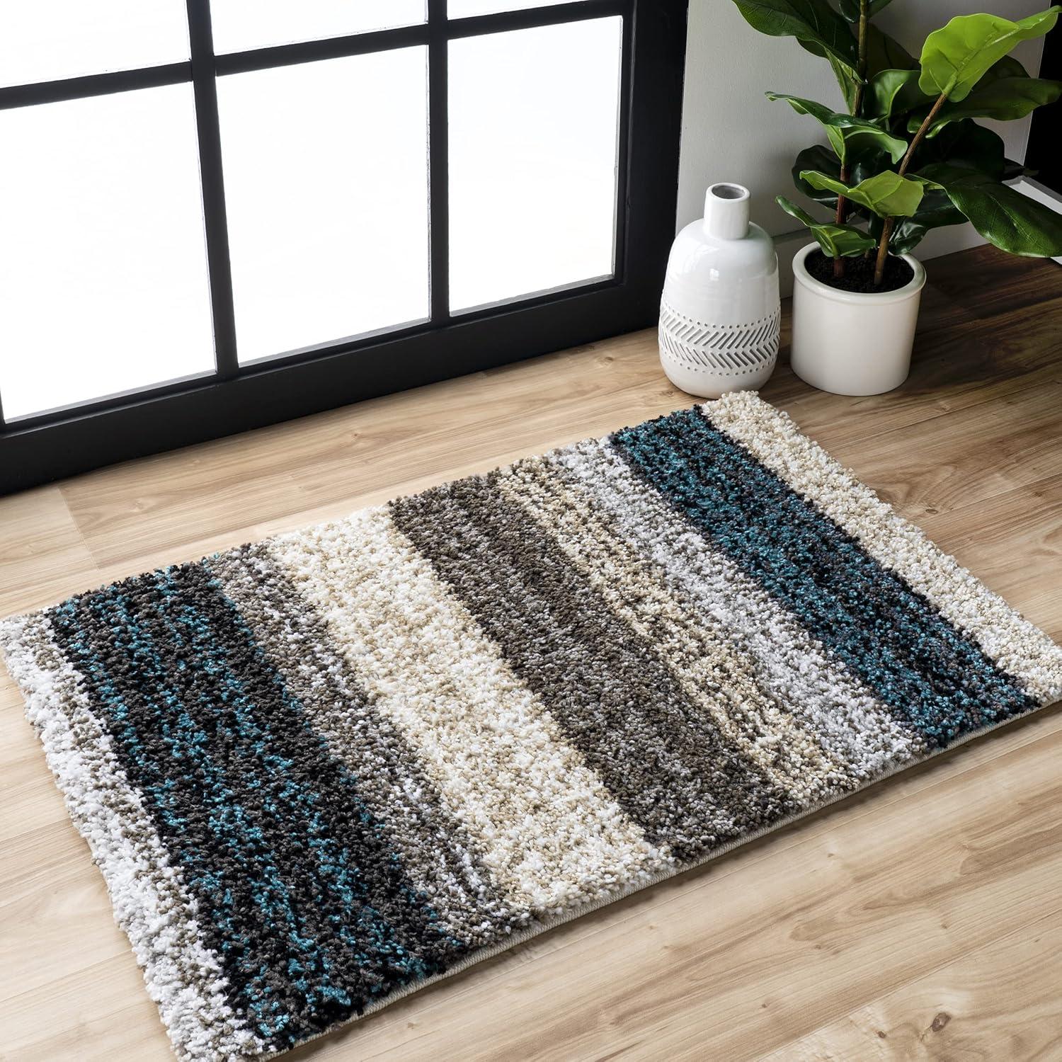 nuLOOM Classie Hand Tufted Shag Accent Rug, 3' x 5', Blue Multi