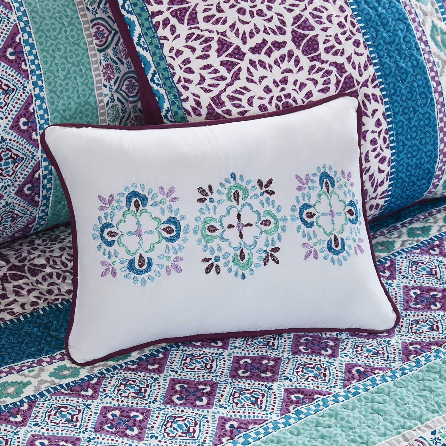 Intelligent Design Joni 6 Piece Boho Reversible Daybed Set