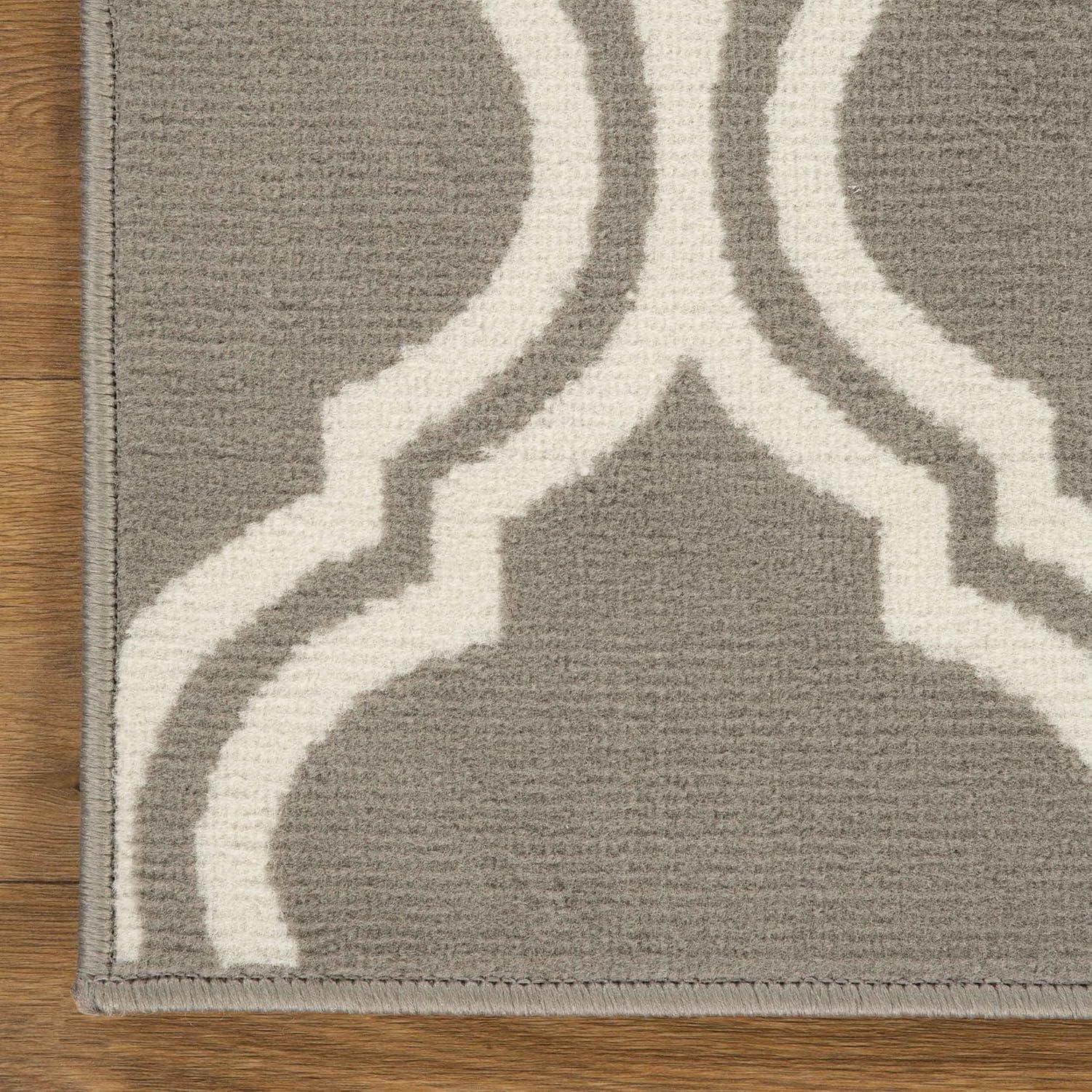 Elegant Gray Trellis 48" Synthetic Indoor Area Rug