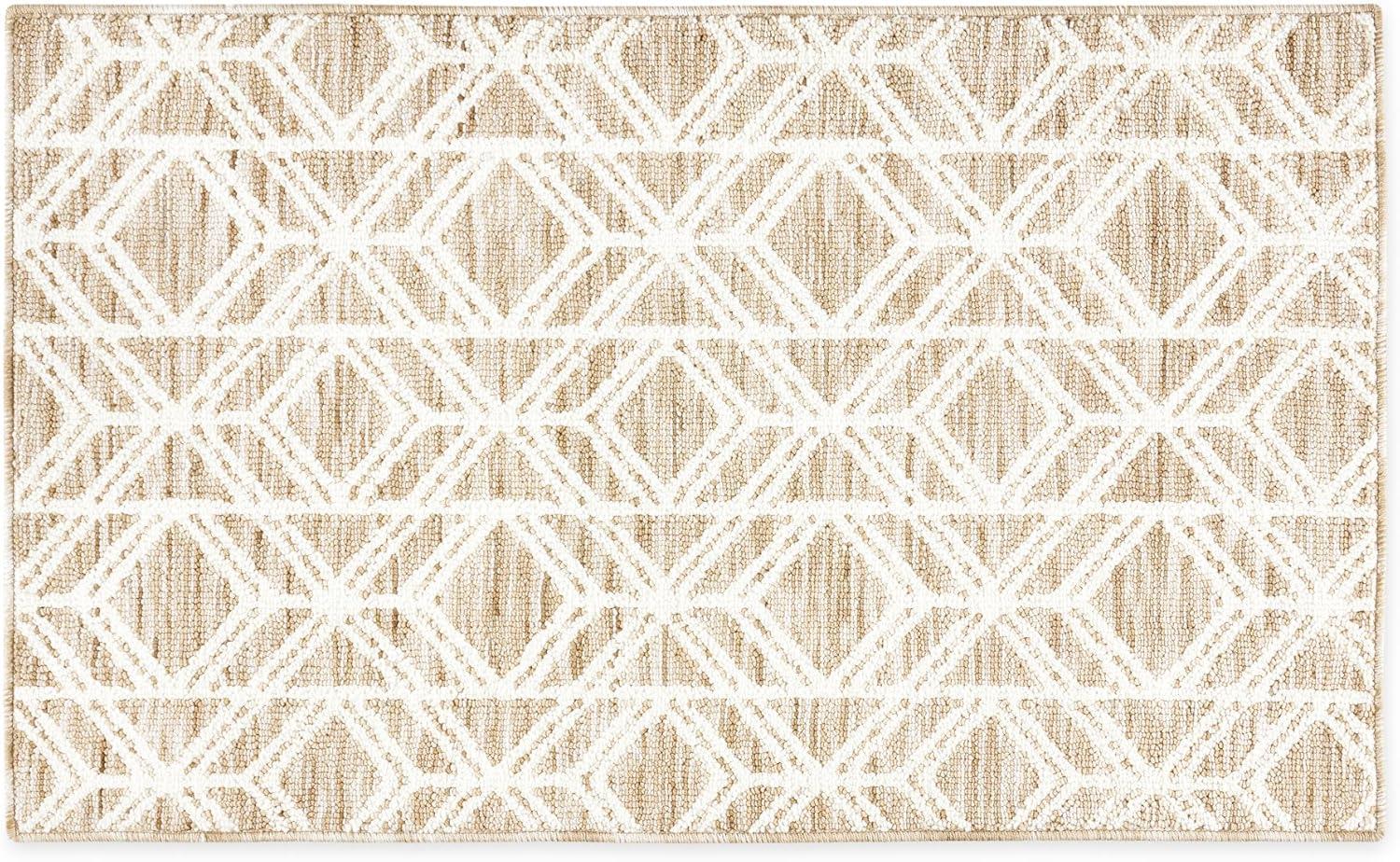 Town & Country Living TOWN & COUNTRY EVERYDAY Walker Modern Diamond Everwash Non-Slip Backing Kitchen Mat