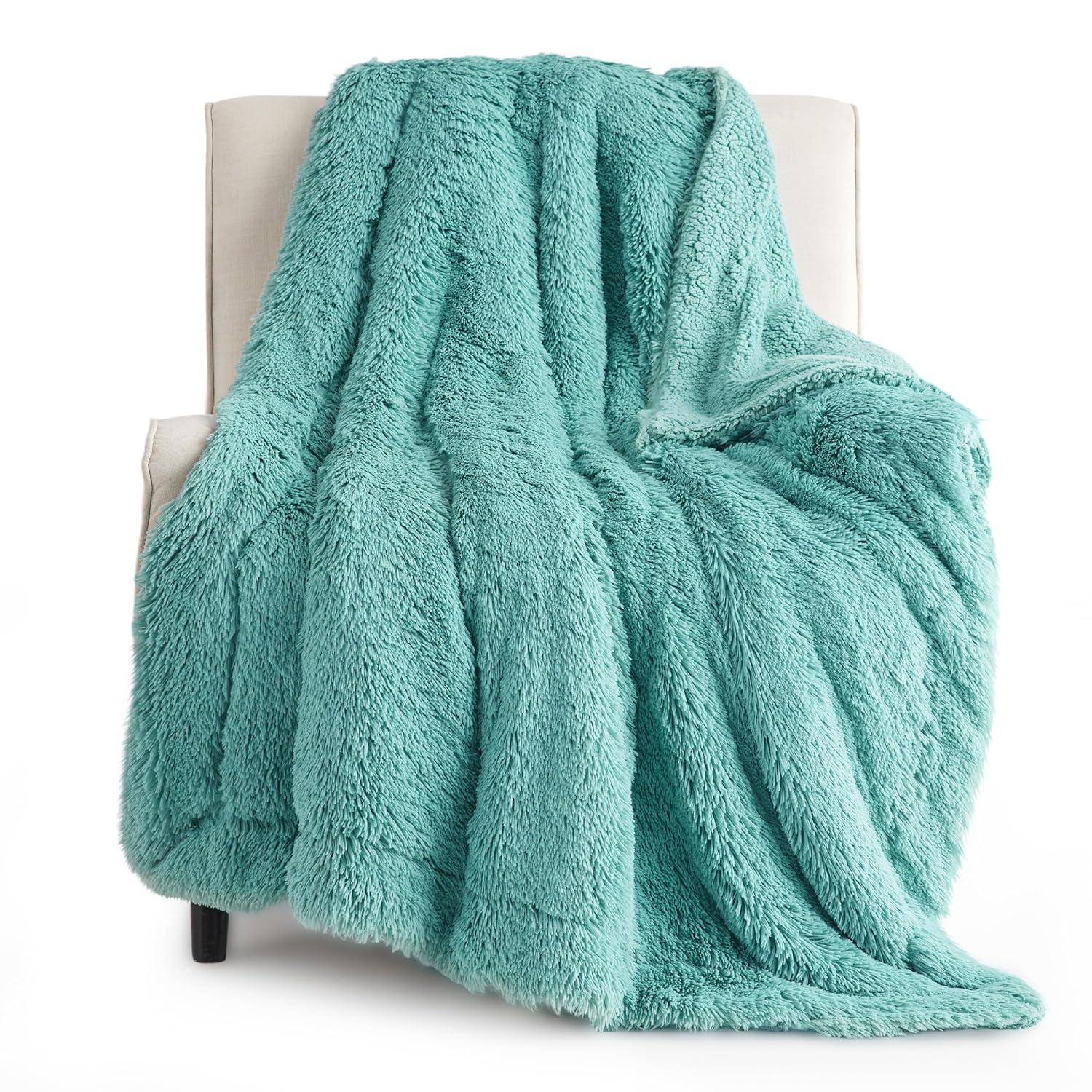 Bedsure Fluffy Green Throw Blanket Gifts for Women, Men, Soft Fleece Cozy Fuzzy Sherpa Plush Warm Minky Thick Faux Fur Throws for Couch, Bed, Green Decor House Blanket Gifts for Mom Dad, 50x60