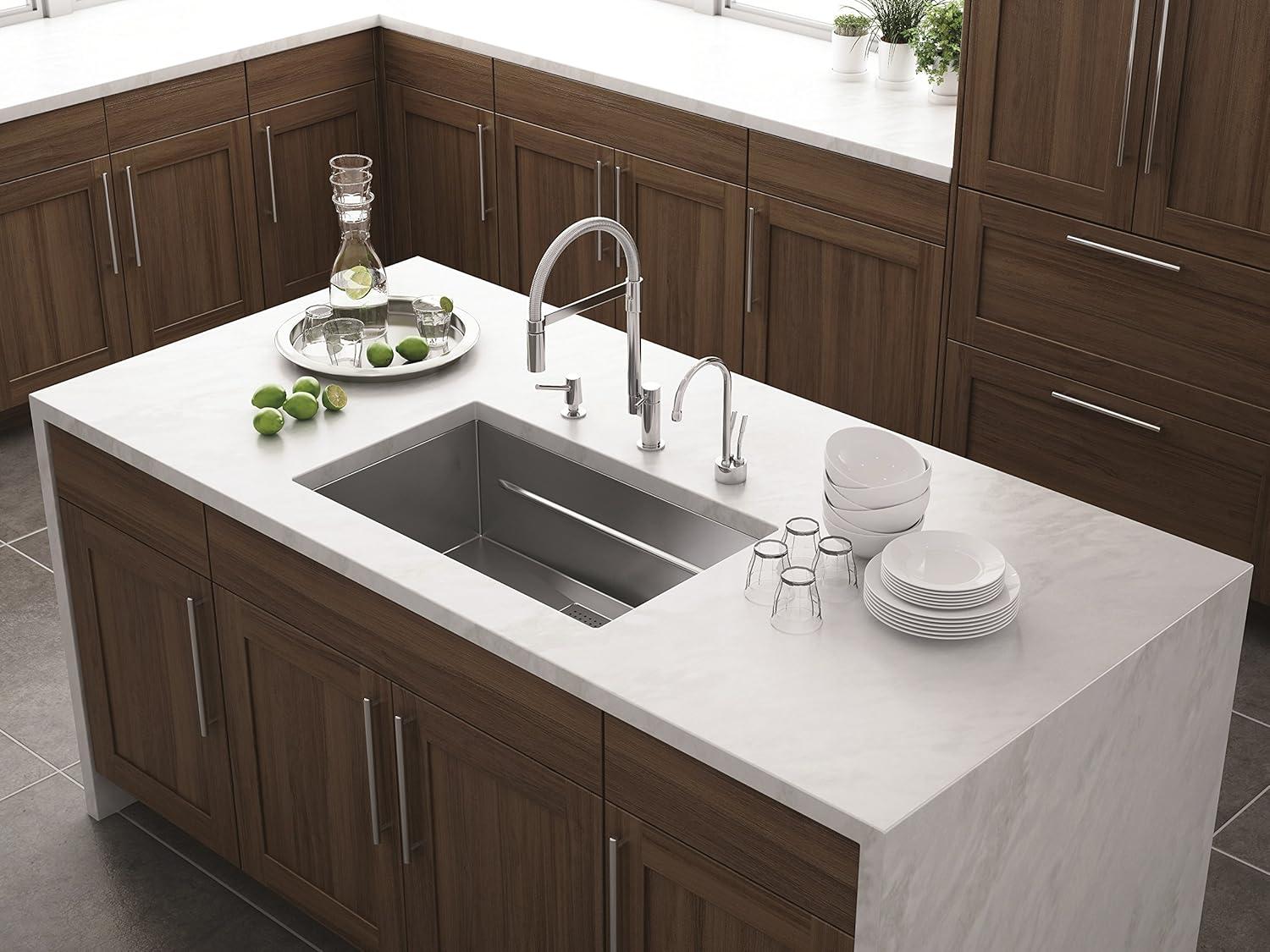 Peak 28.75" L x 17.75" W Undermount Kitchen Sink