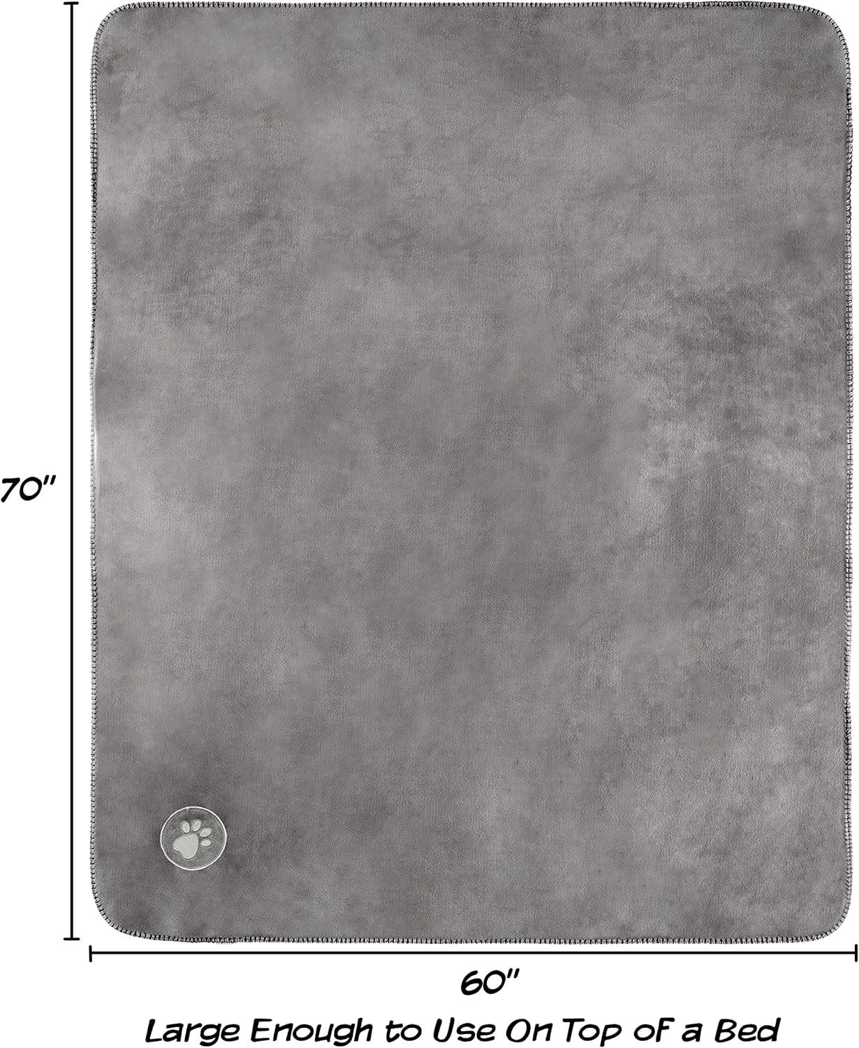 Petmaker PETMAKER 60x70in, 60x80in, 80x100in Water-Resistant Dog Blanket