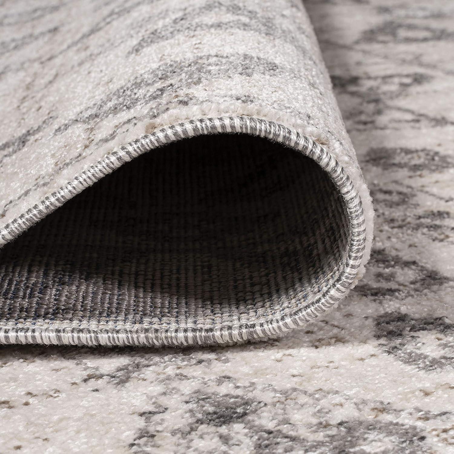 3'x5' Idris  Diamond Geometric Area Rug, Gray/Beige - JONATHAN Y