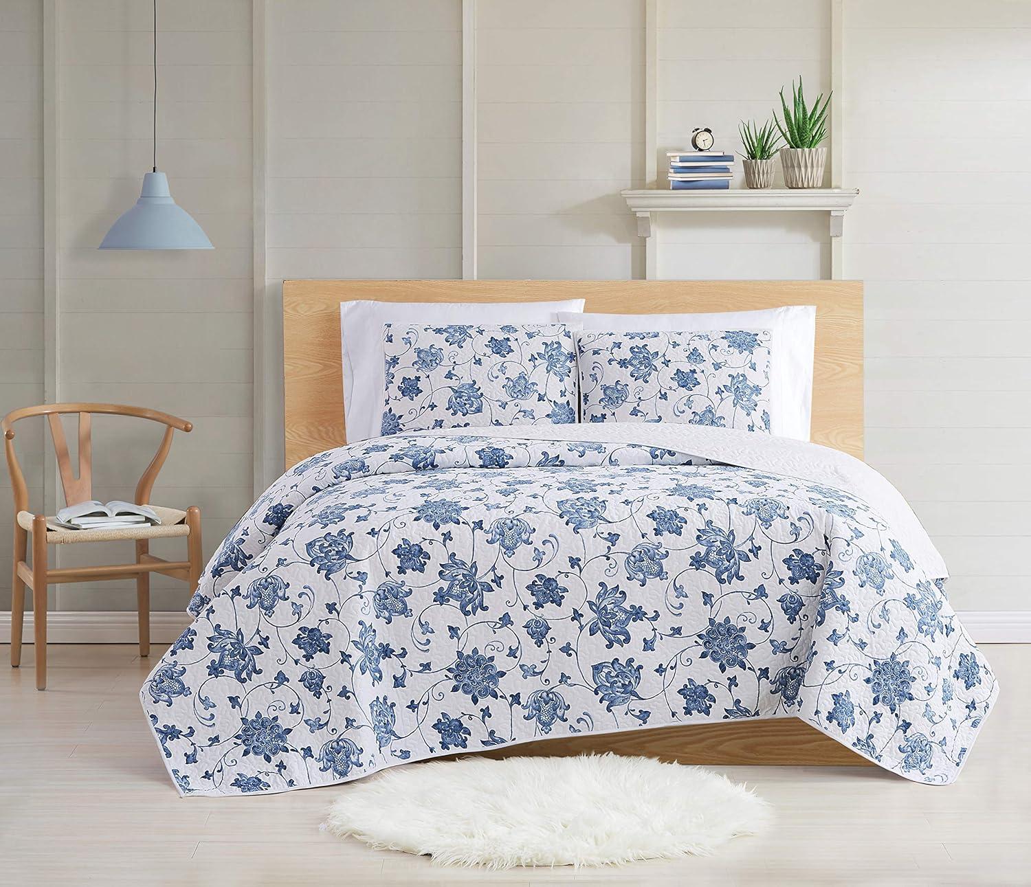 Blue and White Floral Cotton Twin Quilt Set