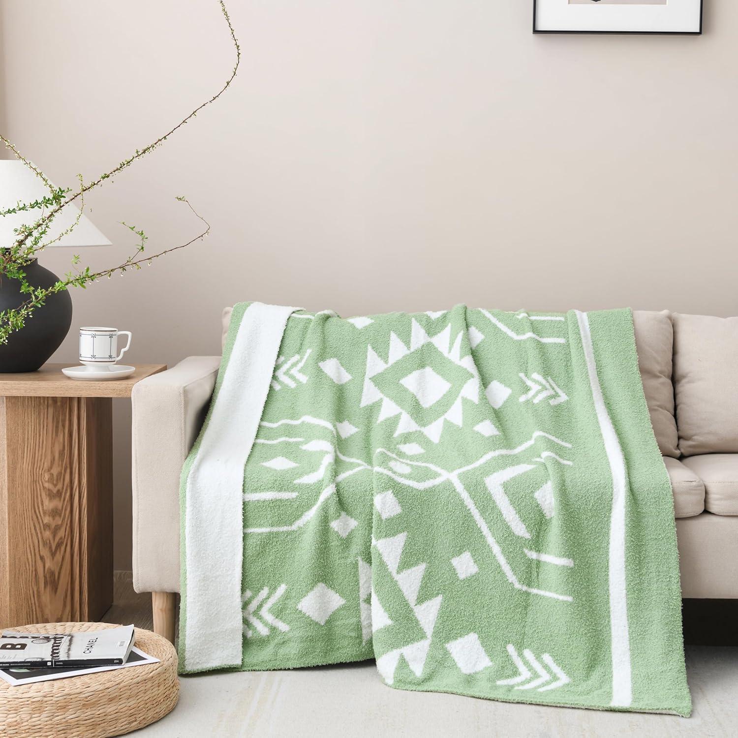 Green and White Feather Knit Jacquard Throw Blanket, 50x60 inches