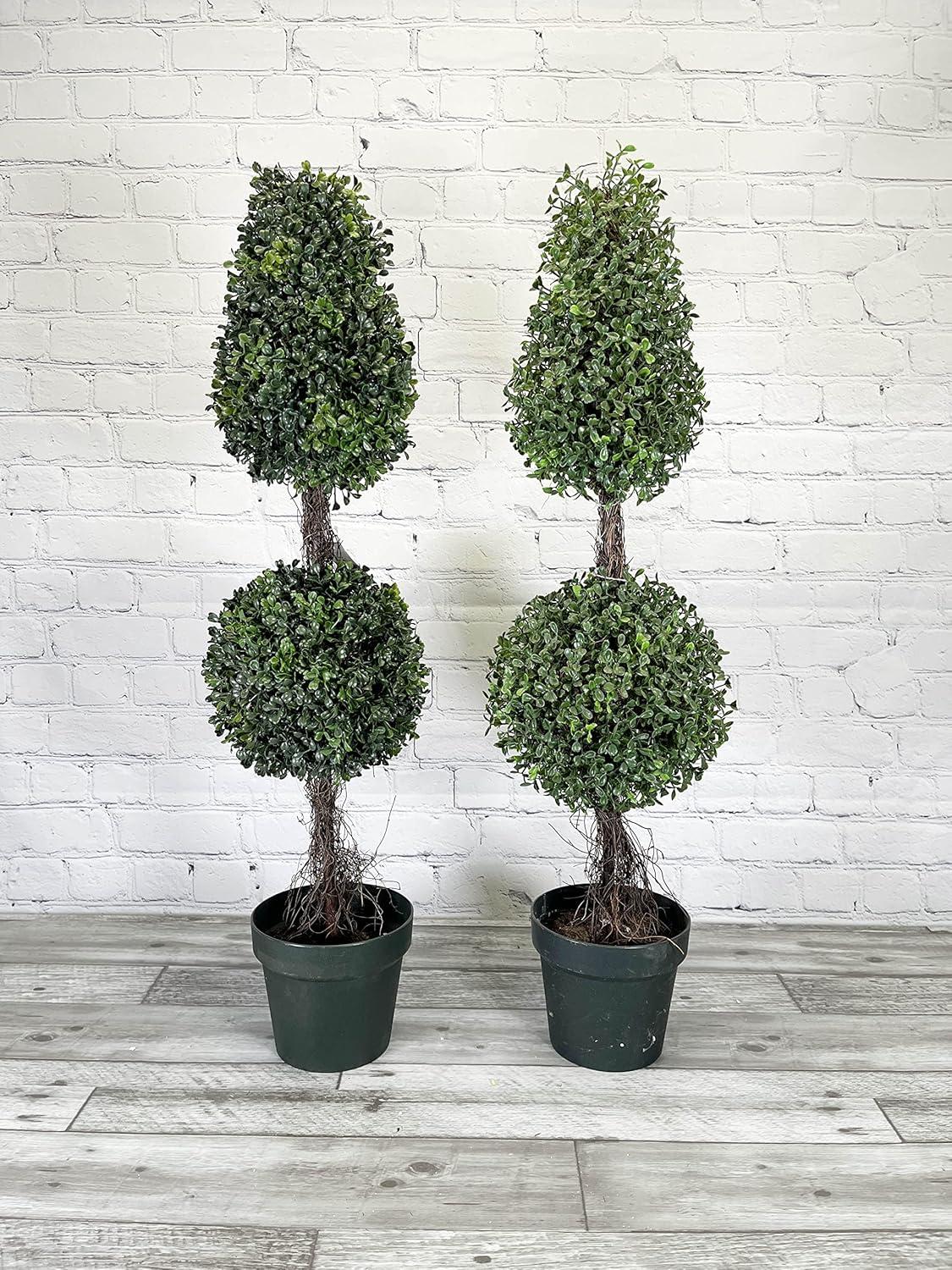 36'' Green Artificial Boxwood Double Ball Topiary in Plastic Pot