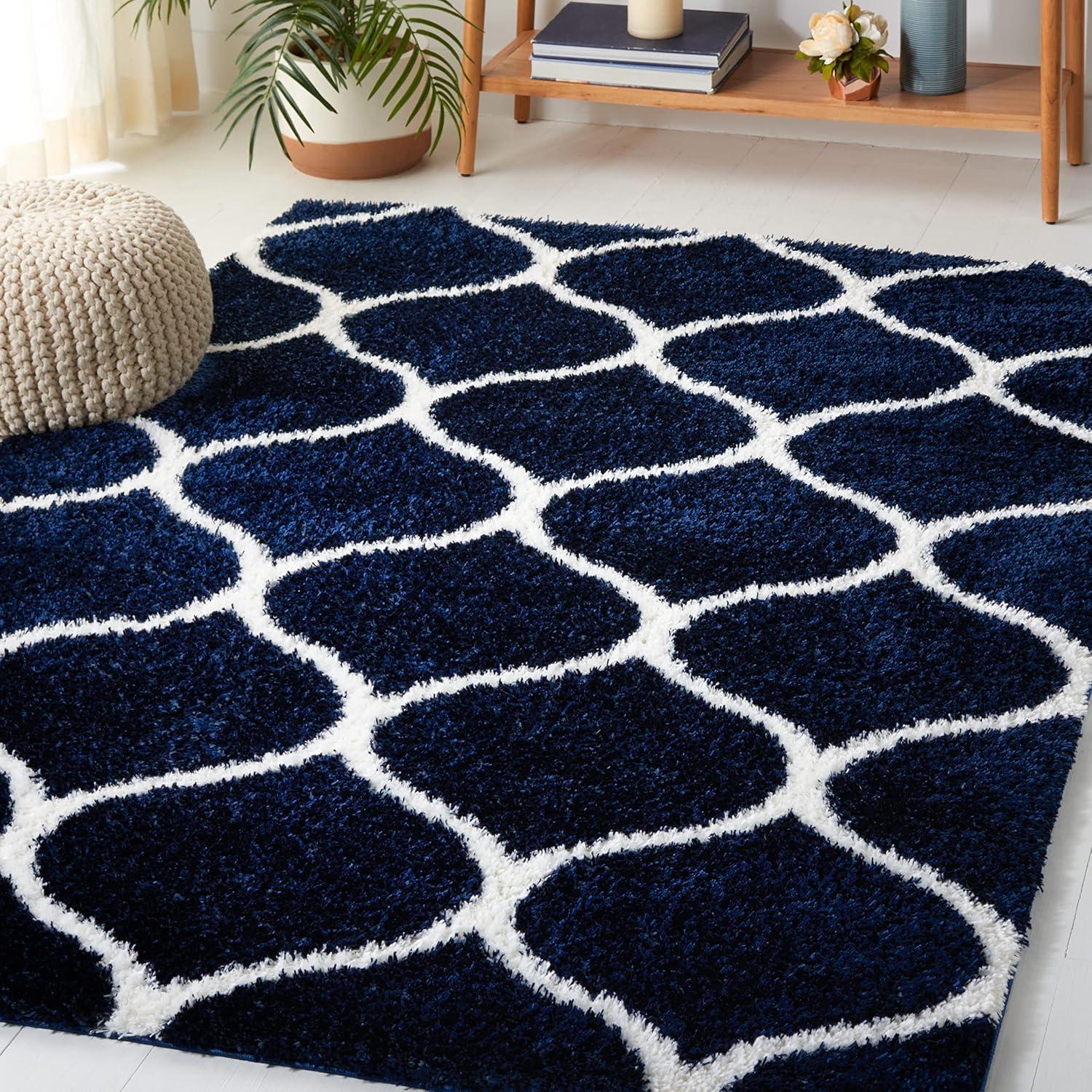 SAFAVIEH Tahoe Thelma Quatrefoil Shag Area Rug, 9' x 12', Navy/White