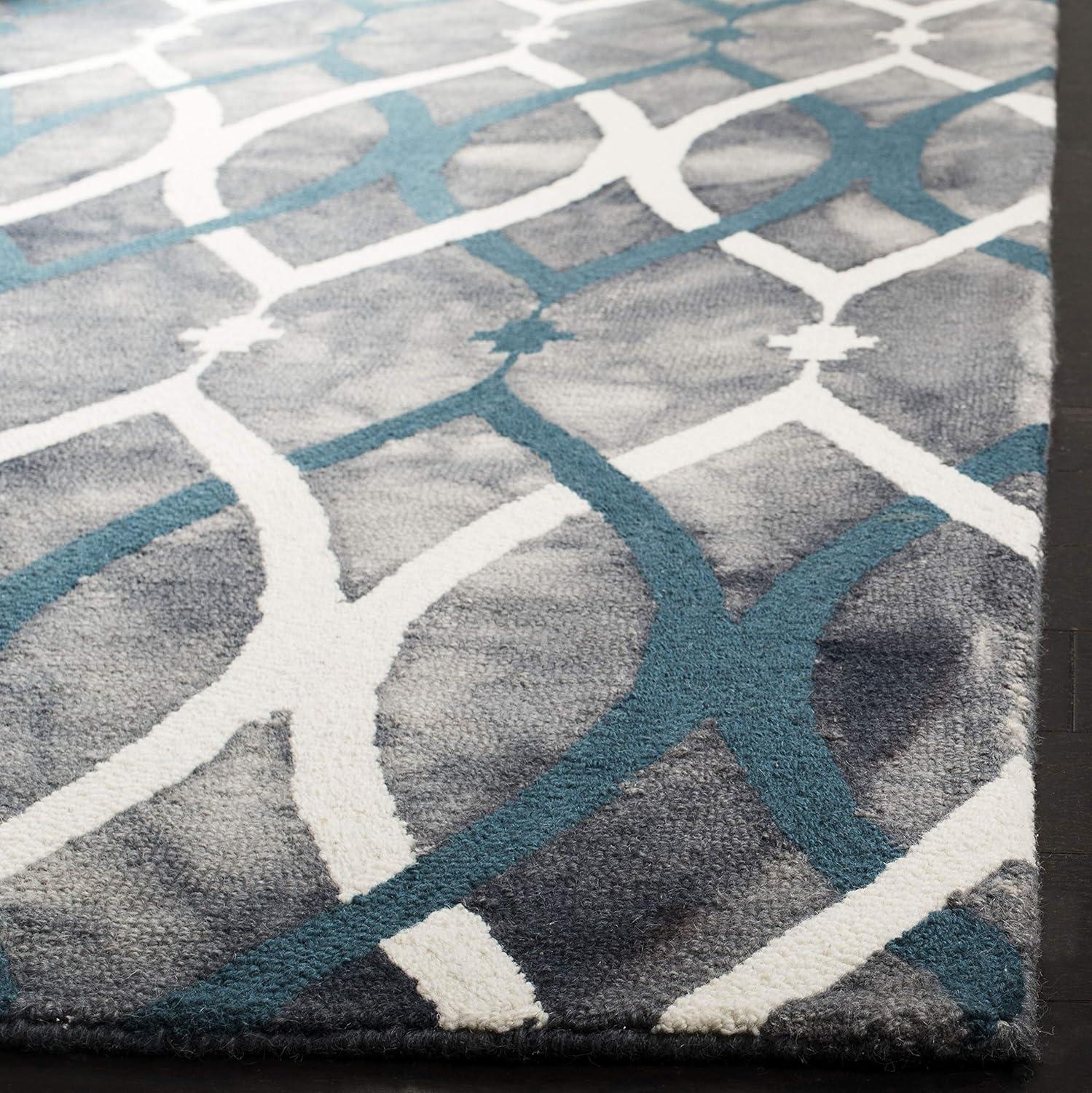 Dip Dye DDY534 Hand Tufted Area Rug  - Safavieh