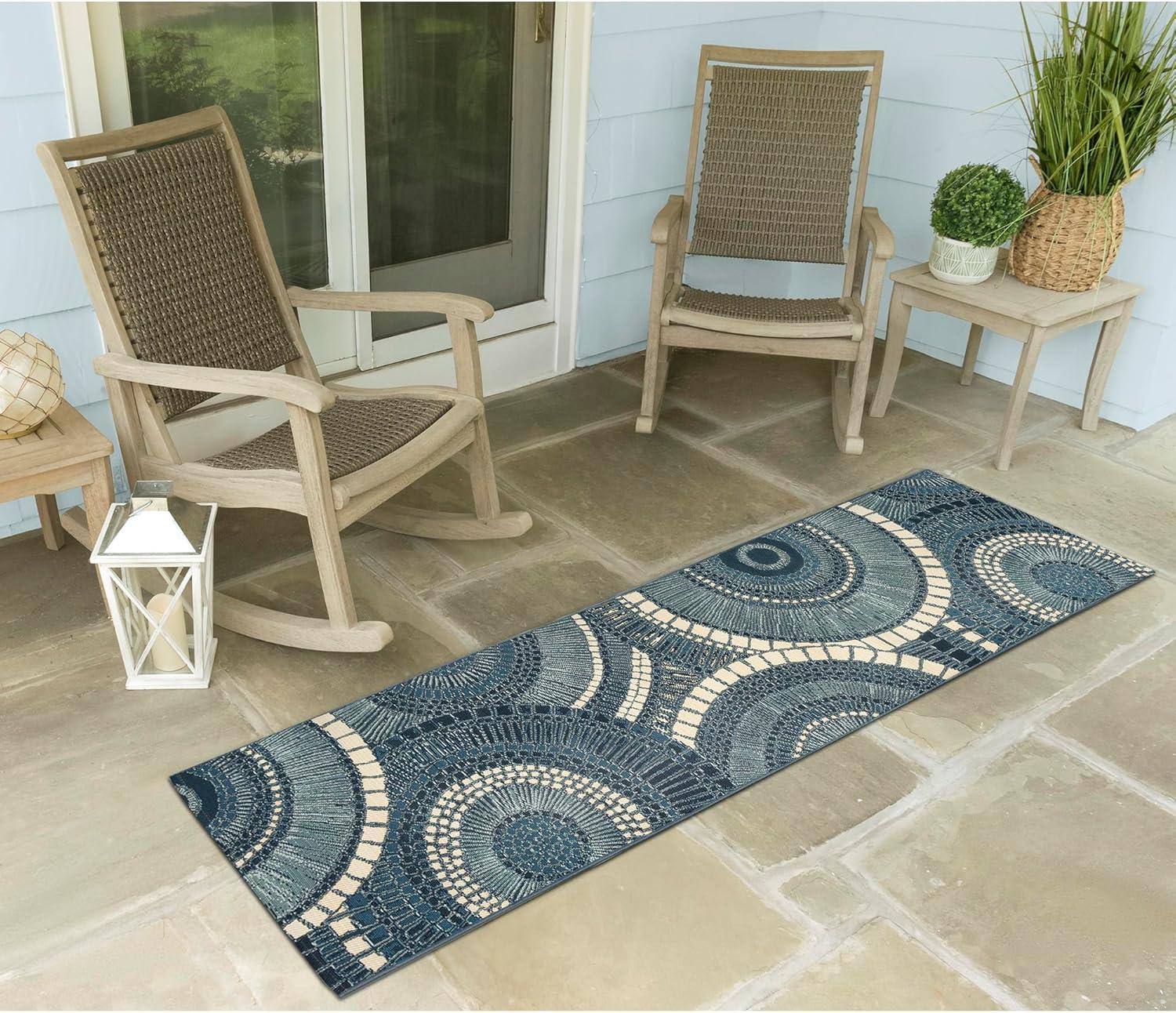 Liora Manne Marina Circles Indoor/Outdoor Rug Delft 1'11" x 7'6"