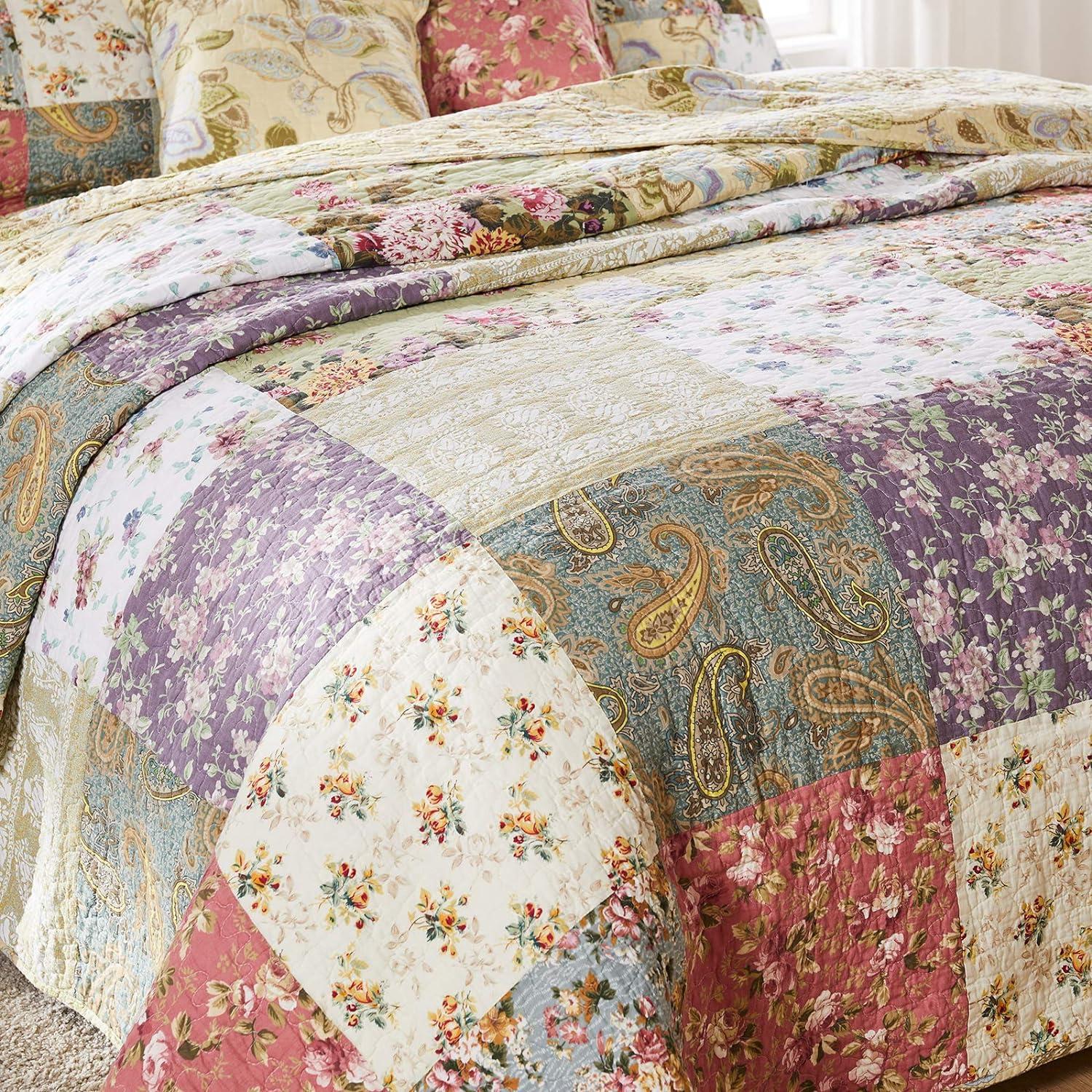 Blooming Prairie Patchwork Cotton Reversible Bedspread Set