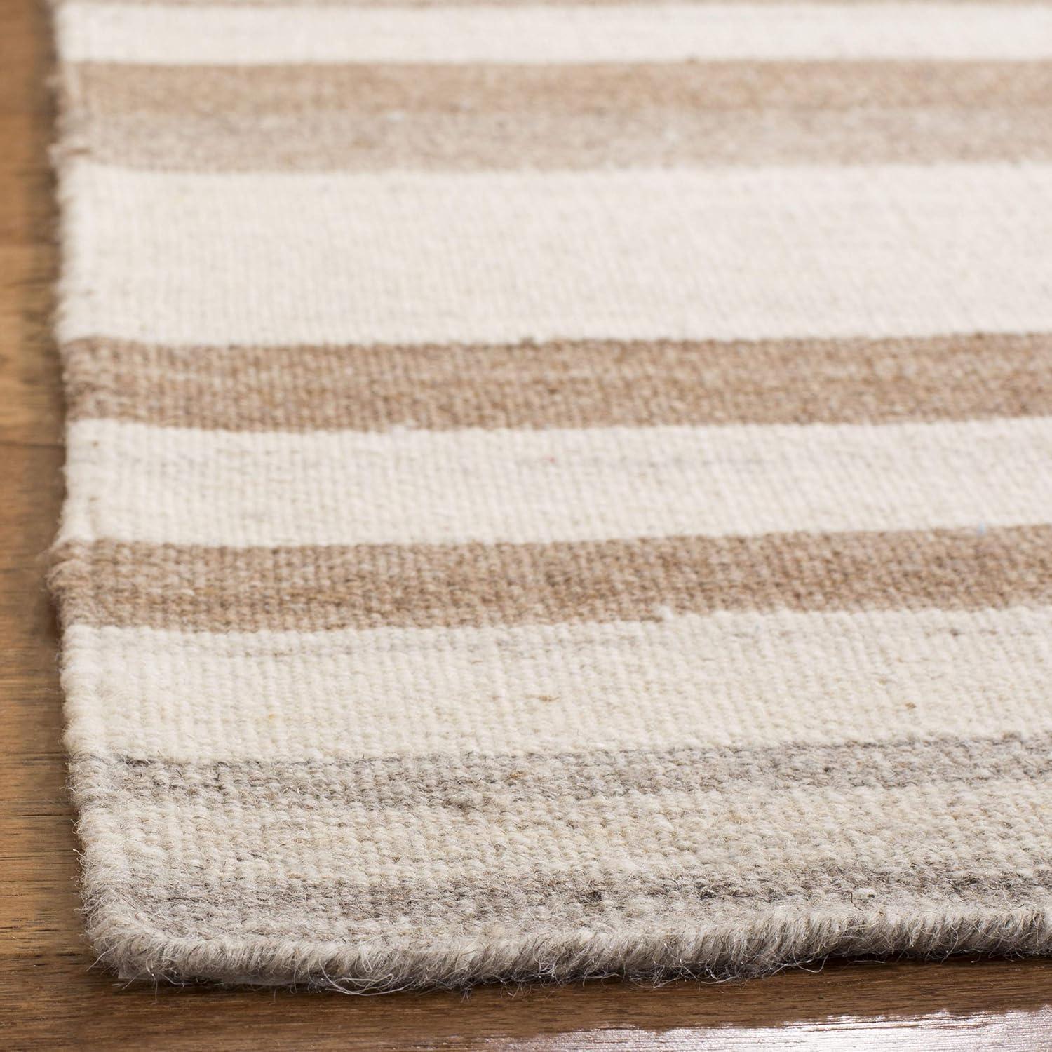 Dhurries DHU631 Hand Woven Flat Weave Area Rug Natural / Camel 4' X 6' - Safavieh.