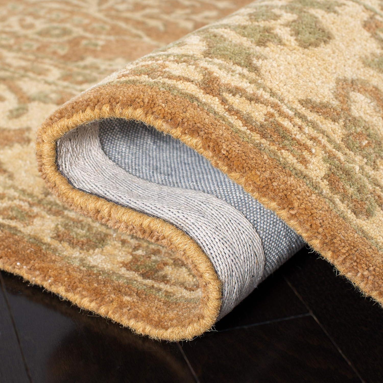 SAFAVIEH Bergama Tarah Oriental Wool Area Rug, Light Brown/Beige, 2' x 3'