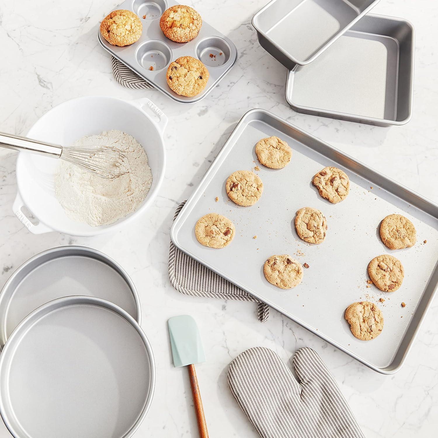 Cuisinart 6-Piece Silver Non-Stick Bakeware Set