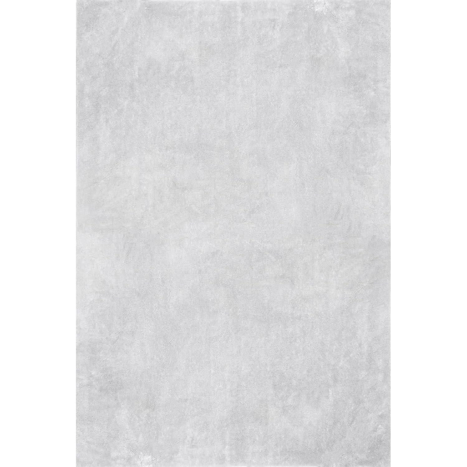 Nuloom Loni Cozy Plush Solid Pet Friendly Premium Machine Washable Shag Area Rug, 3' x 5', Light Grey