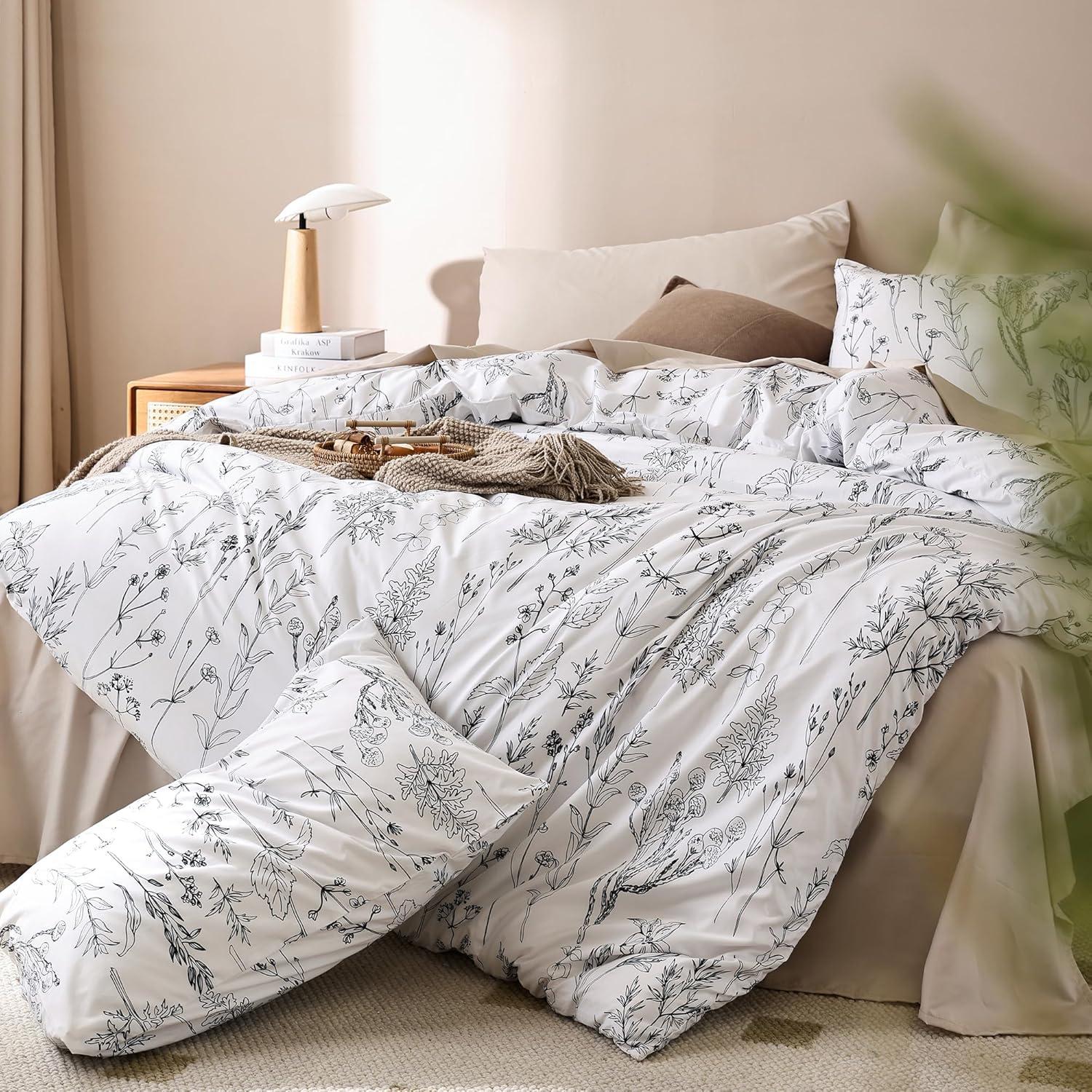 Queen Comforter Set - Floral Comforters Queen Size, White Comforter, 3 Pieces, 1 Comforter (90"x90") & 2 Pillow Cases (20"x26"), White
