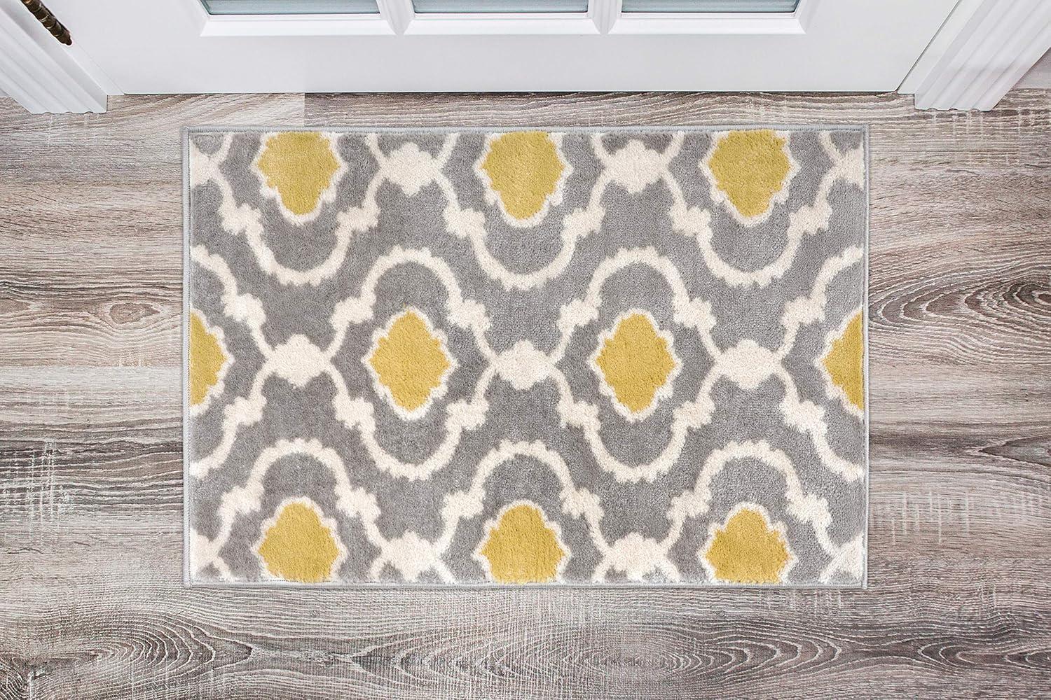 Elegant Gray Trellis 2' x 3' Washable Synthetic Area Rug