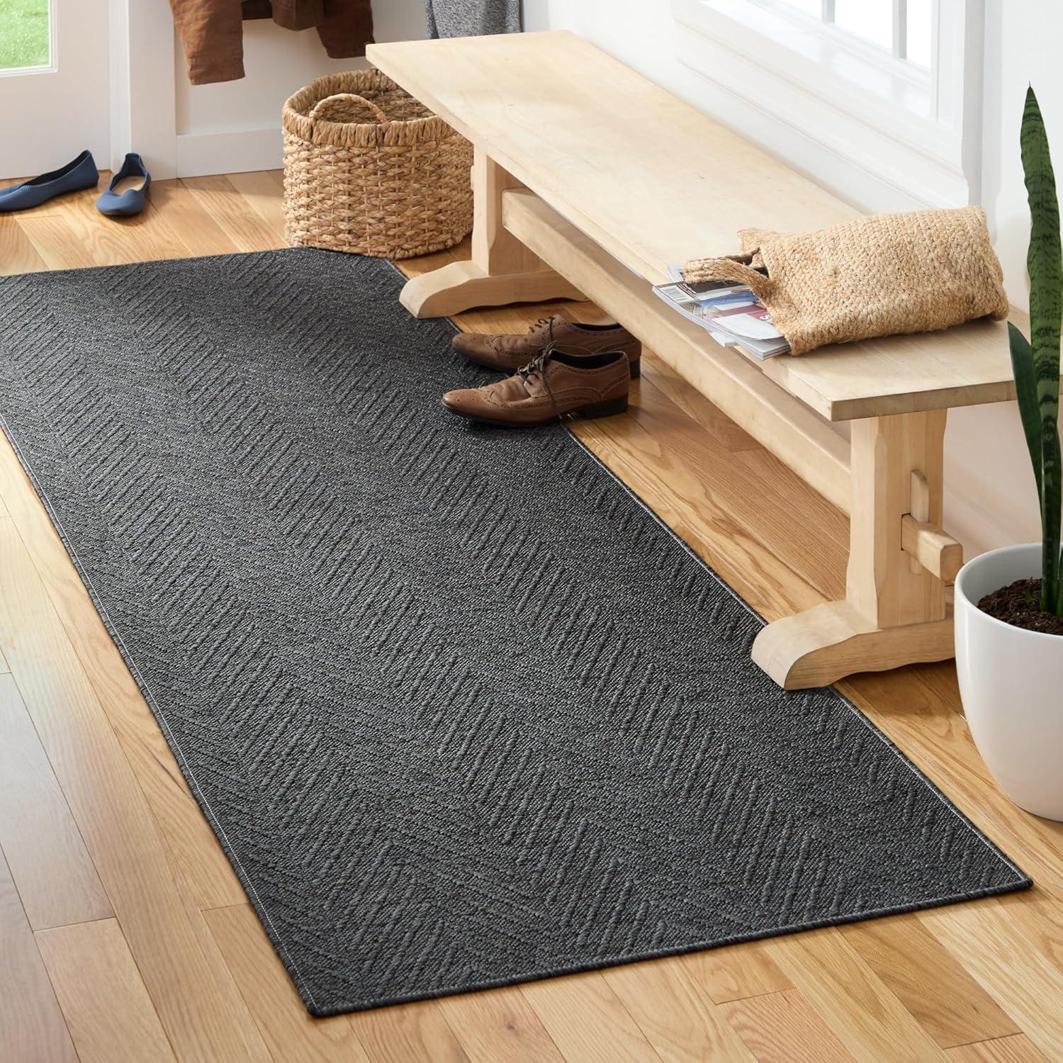 TOWN & COUNTRY BASICS Pax Herringbone Textured Solid Machine Washable Area Rug Black