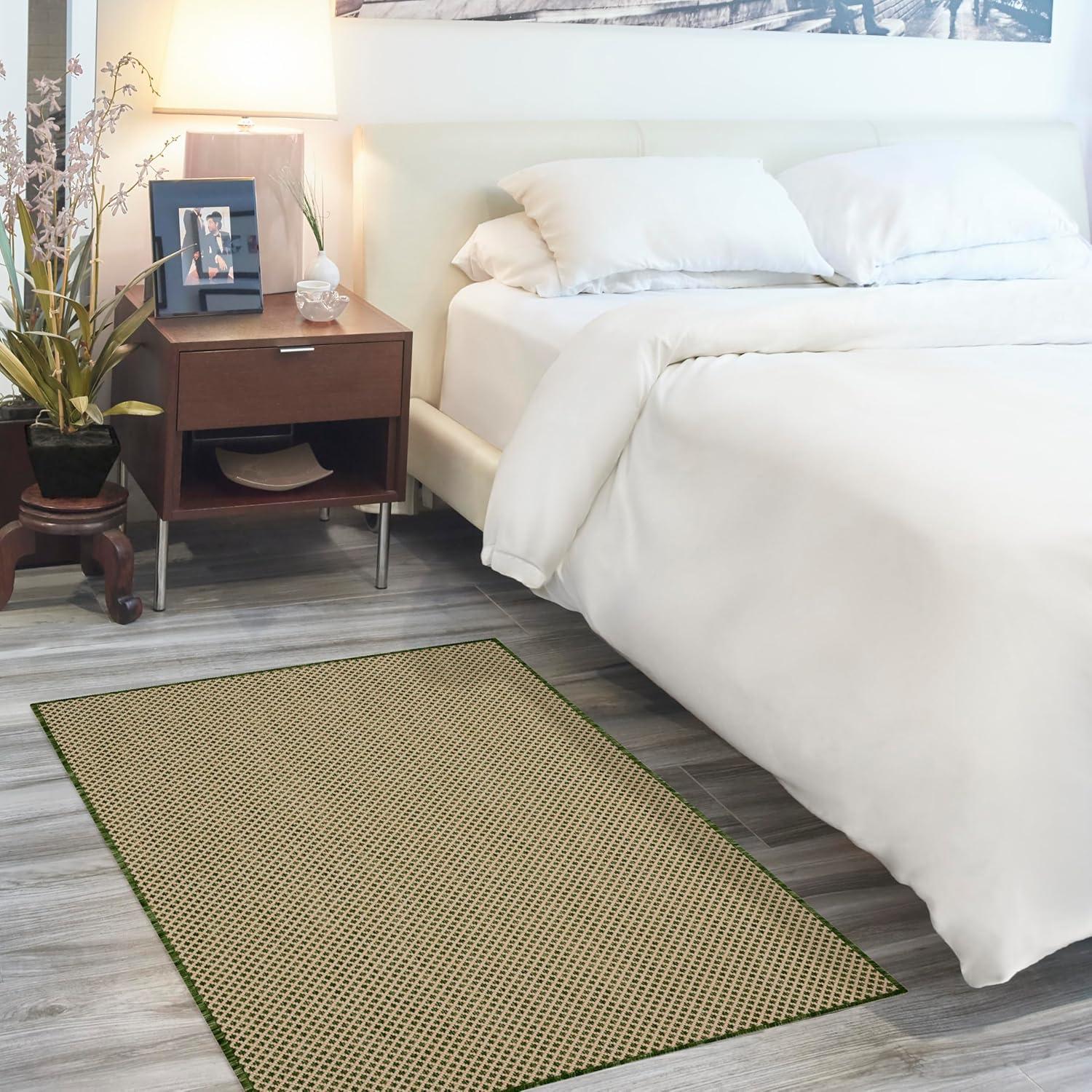 Hartigan Green Modern Indoor/Outdoor Rug