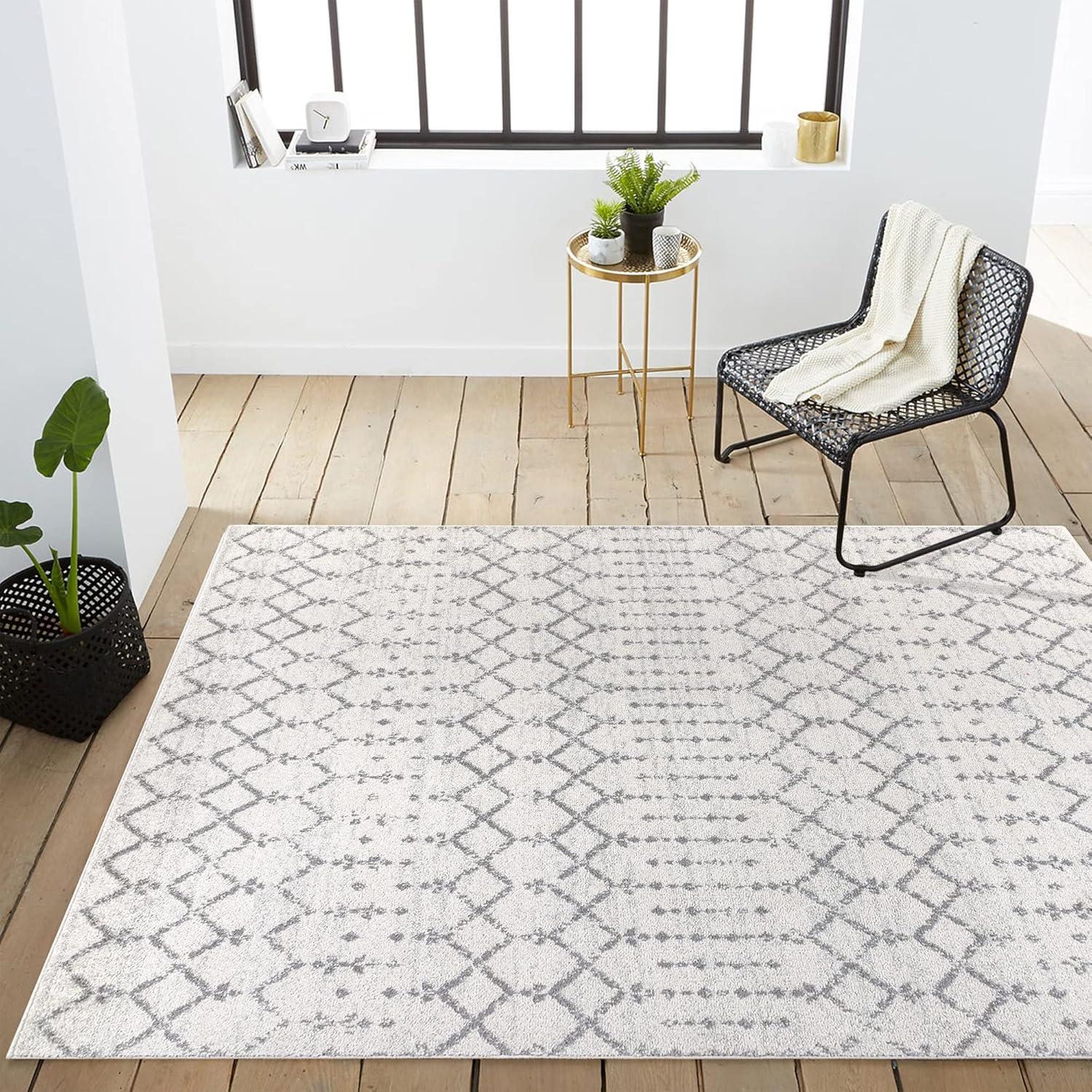 JONATHAN Y Moroccan inspired HYPE Boho Vintage Diamond Cream/Gray 3 ft. x 5 ft. Area Rug