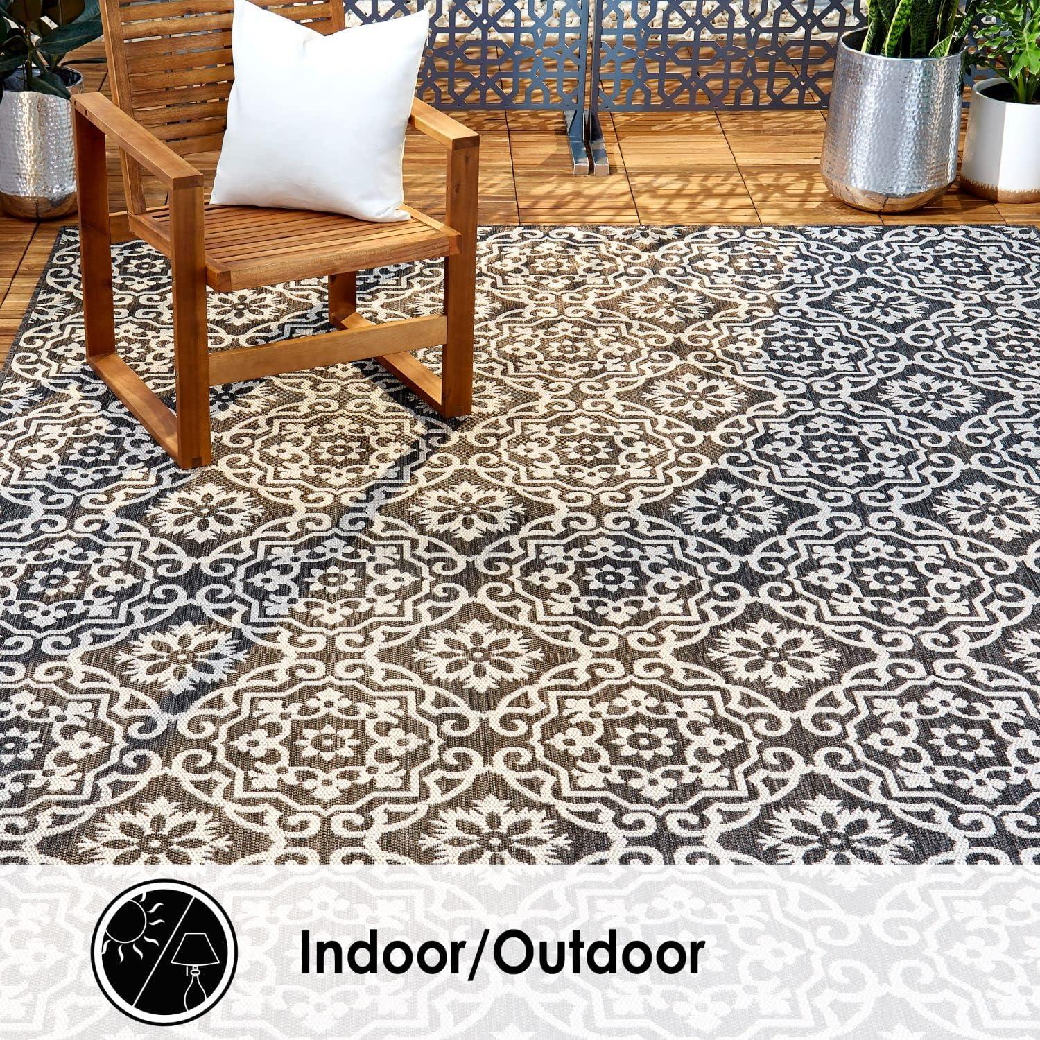 NICOLE MILLER NEW YORK Patio Country Danica Geometric Indoor/Outdoor Area Rug, Black/Grey