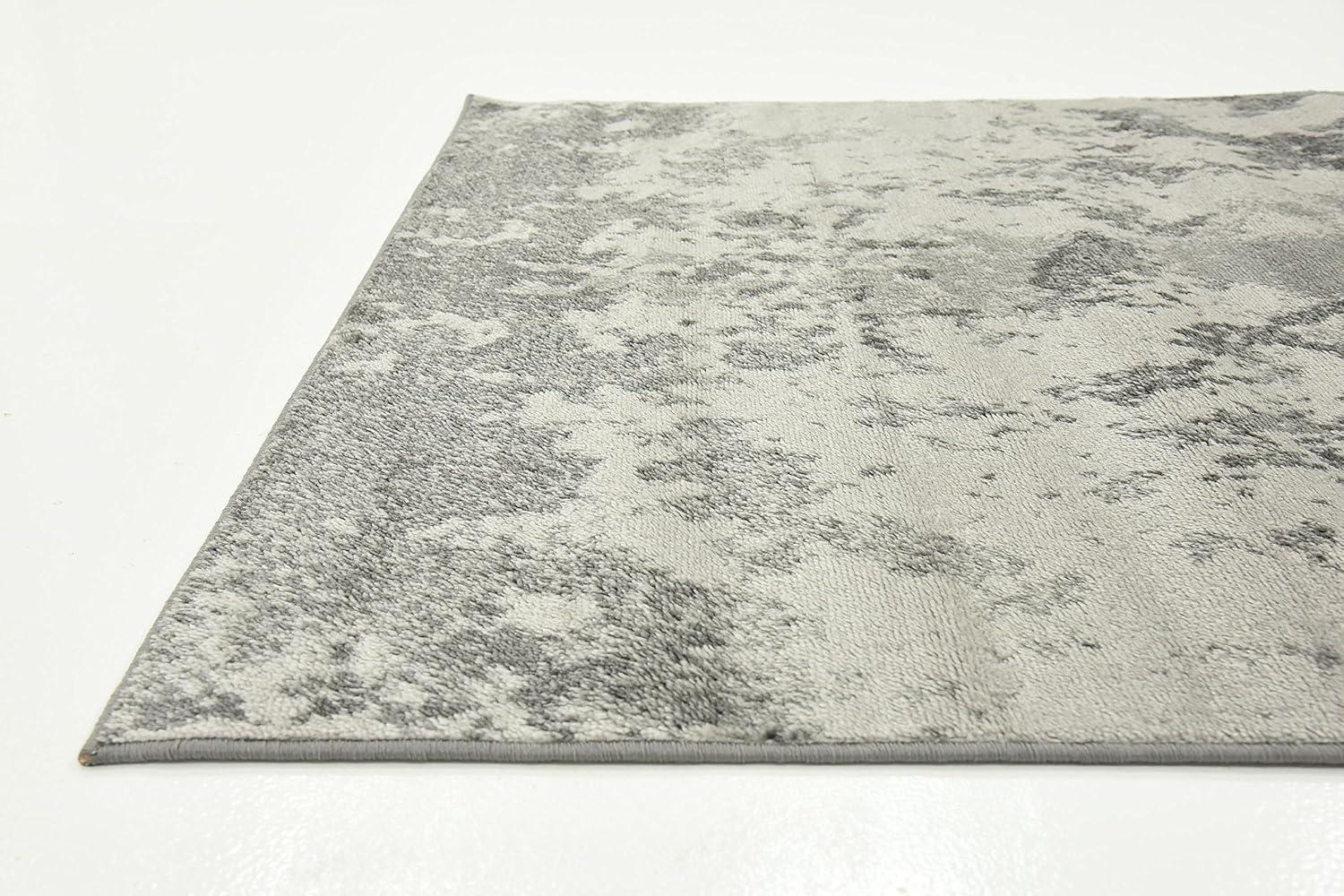 Light Gray Abstract Synthetic 4' x 6' Easy-Care Area Rug