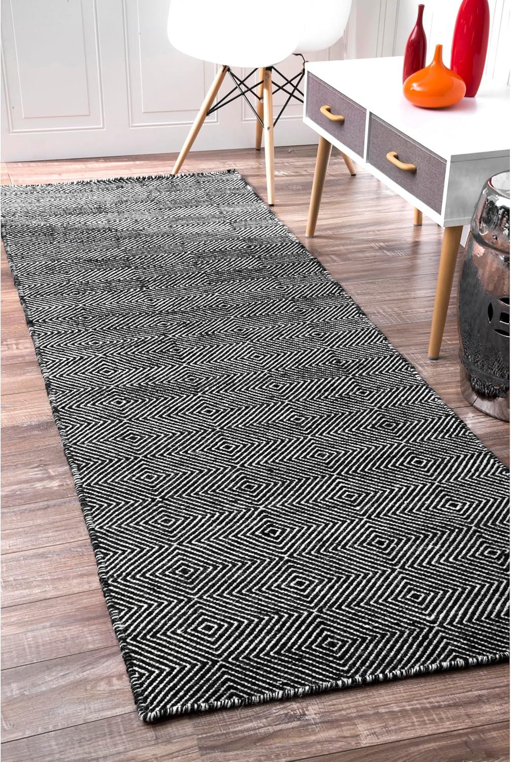 Nuloom Ago Geometric 2x6 Wool Runner Indoor Area Rug for Living Room Bedroom Dining Room Entryway Hallway Kitchen, Black/Ivory
