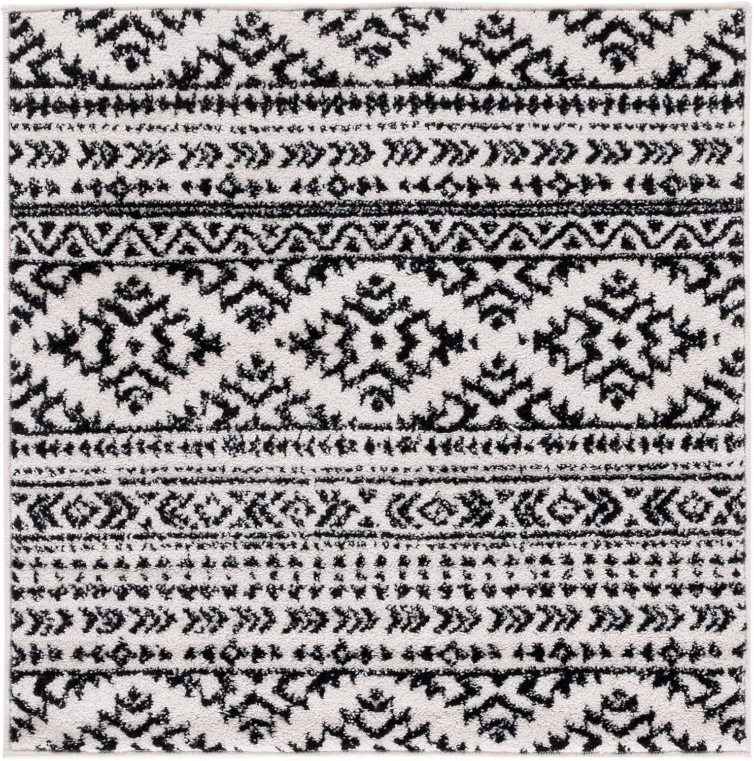 SAFAVIEH Tulum Lakisha Oriental Area Rug, Ivory/Black, 12' x 12' Square