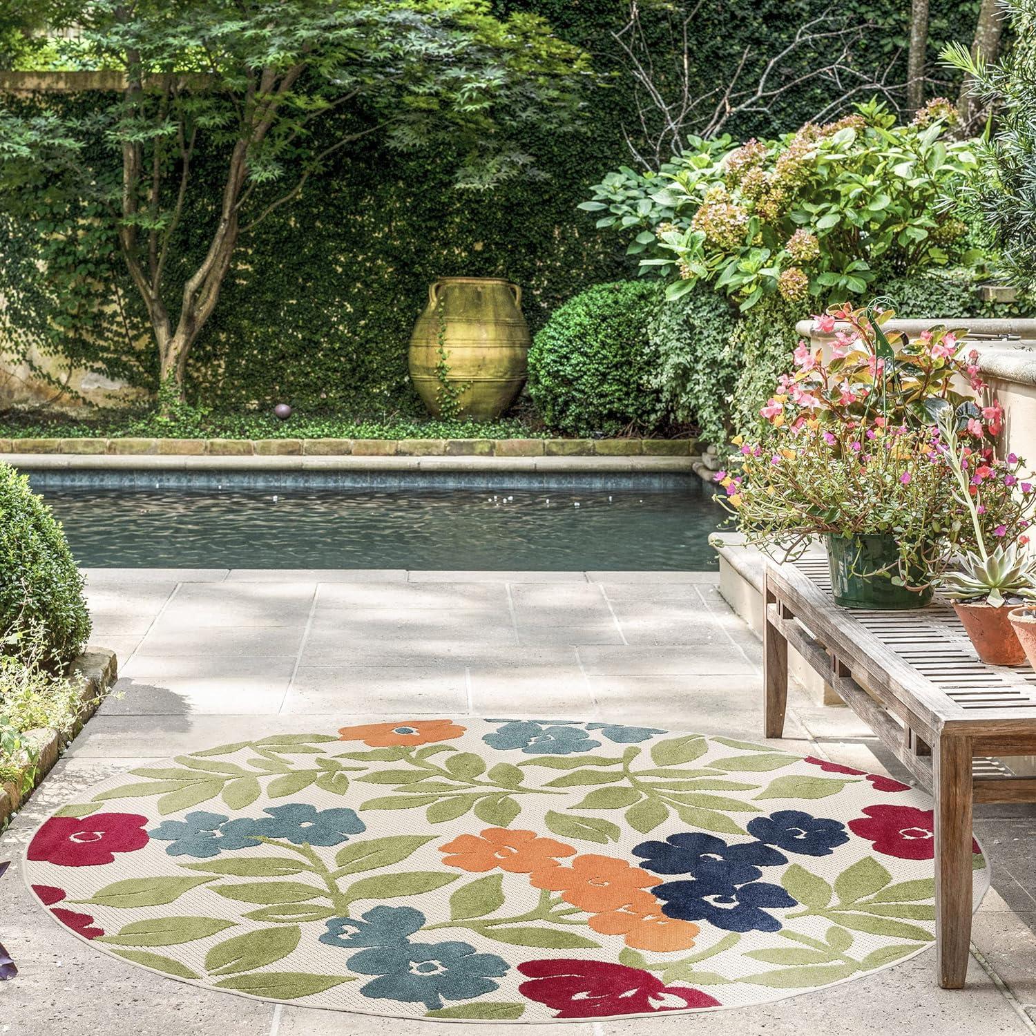 Oasis 5'3'' Round Multi-Color Floral Synthetic Rug