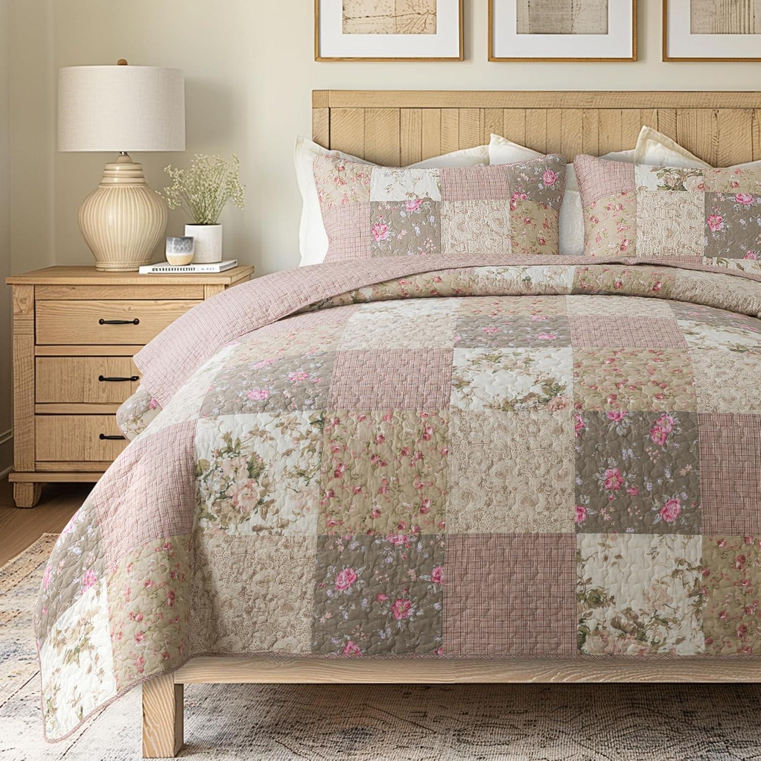 SLPR Secret Garden Patchwork Cotton Pieced Quilt Set - Twin with 1 Sham, Country Shabby Chic Bedding with Flower Pattern, Pink Floral Farmhouse Quilted Bedspread for All Seasons