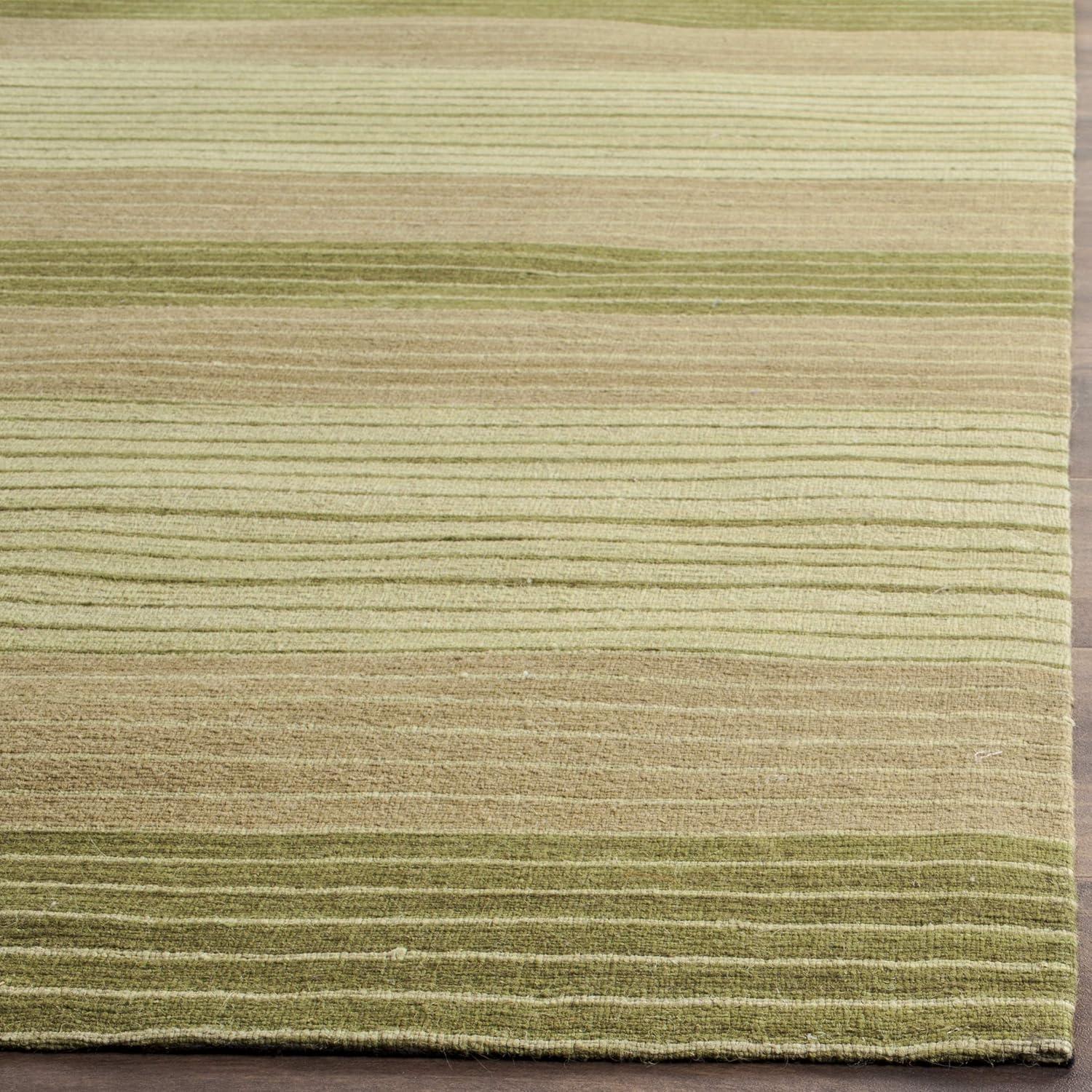 Marbella MRB283 Hand Loomed Indoor Accent Rug - Green - 2'3"x4' - Safavieh.
