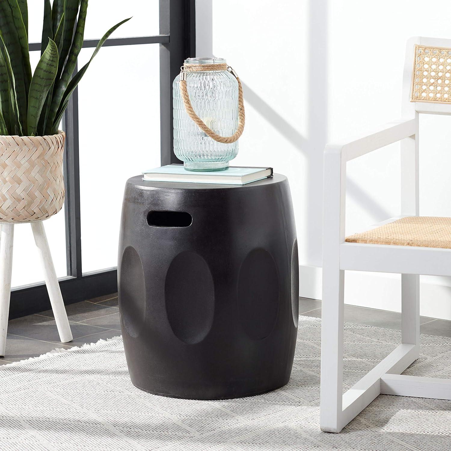 SAFAVIEH Zuri Outdoor Modern Concrete Round Accent Table, Black