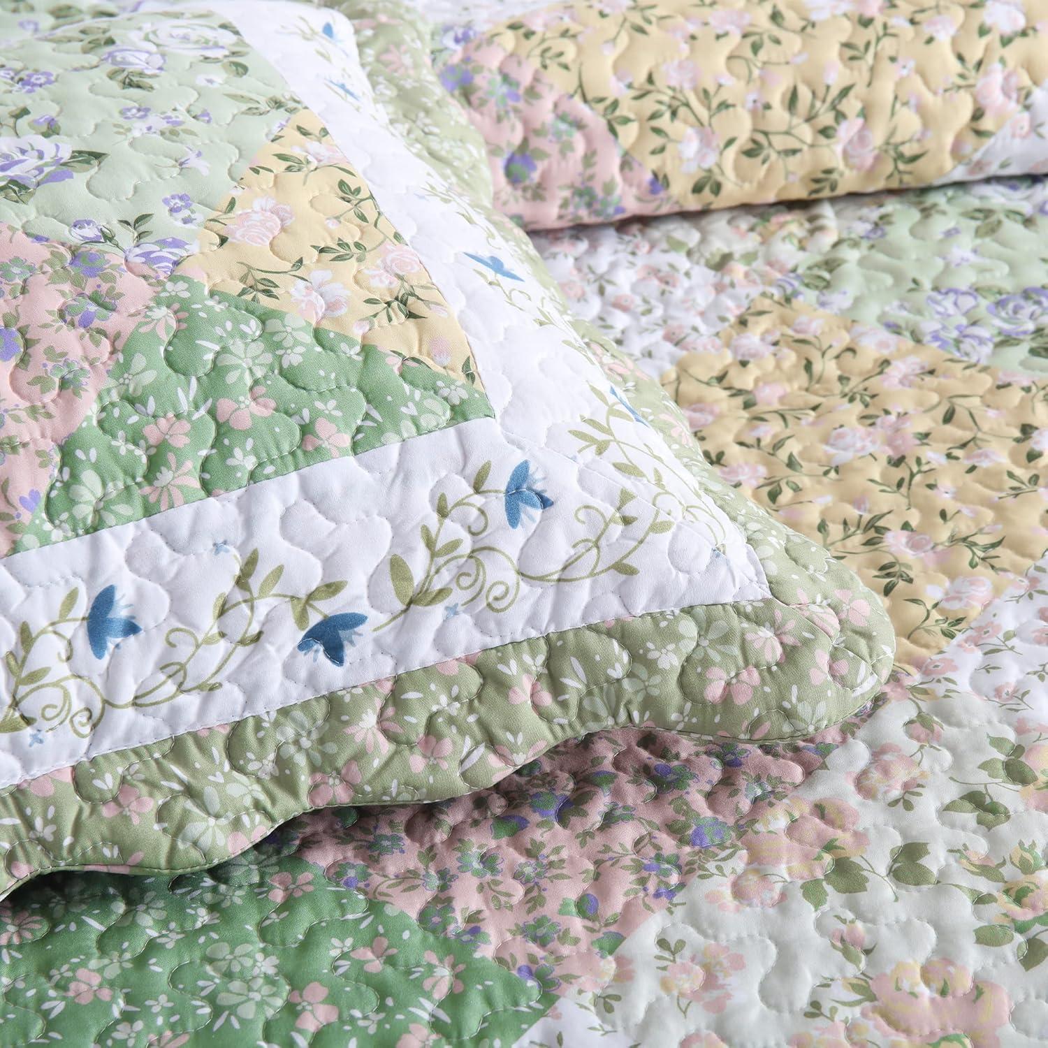 BYLily2022 Floral Quilt Set