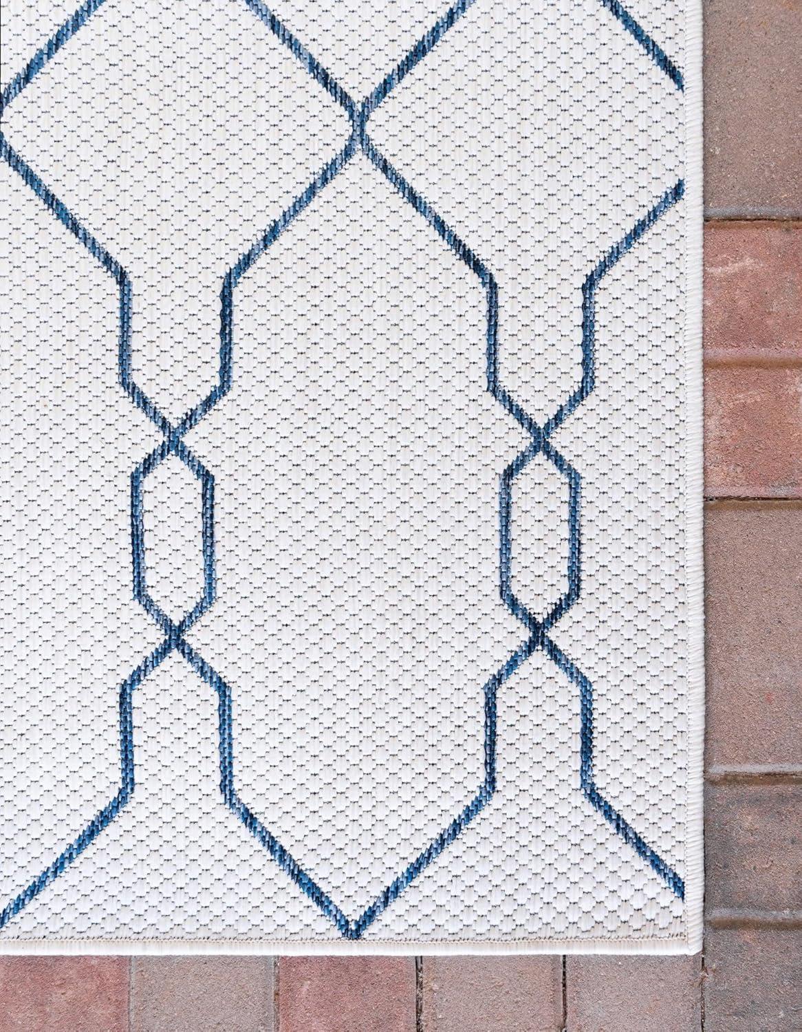 Unique Loom 5' 1 x 8' 0 Rectangle Indoor/Outdoor Trellis Ivory Area Rug