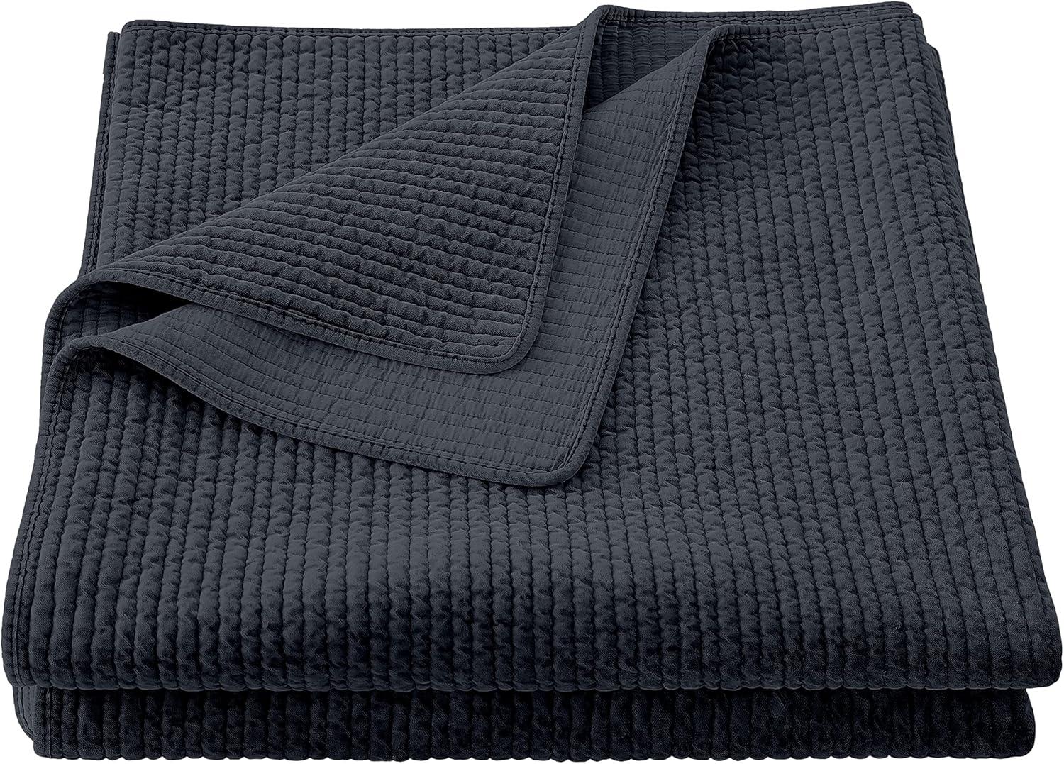 HiEnd Accents Stonewashed Cotton Velvet Quilt, Twin Size, Navy Solid Color, Classic Traditional Rustic Style Luxury Bedding, Soft Lightweight Bed Cover