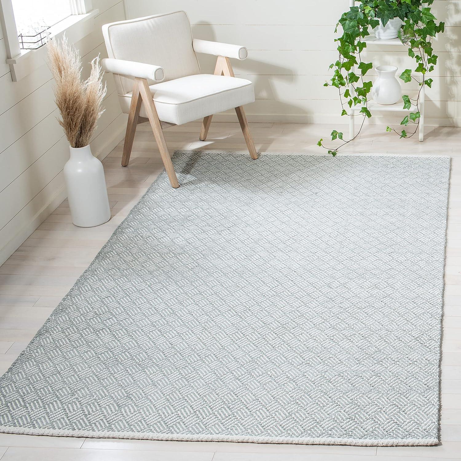 Boston BOS680 Power Loomed Area Rug  - Safavieh