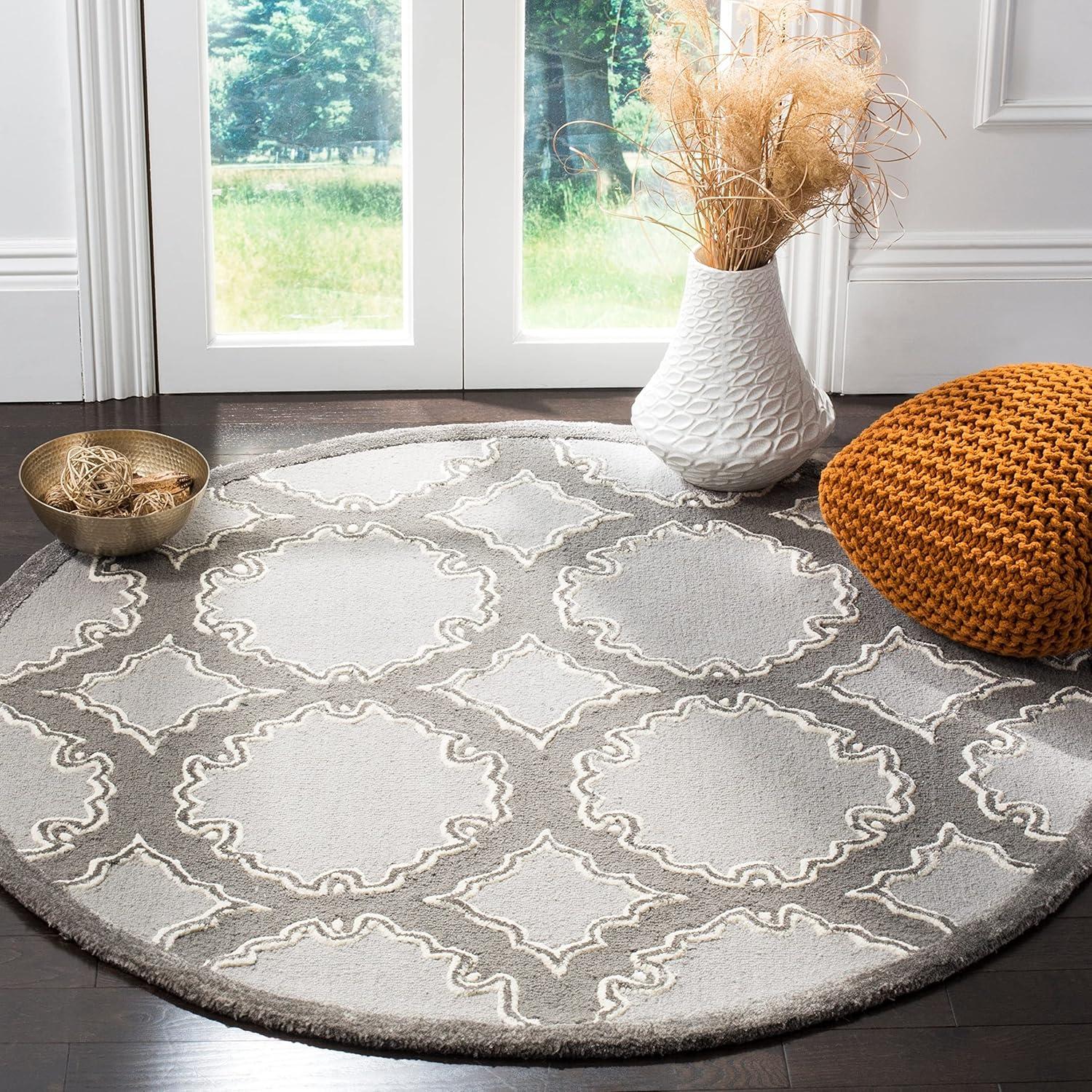 Safavieh Bella Hand Tufted Wool Geometric Rug