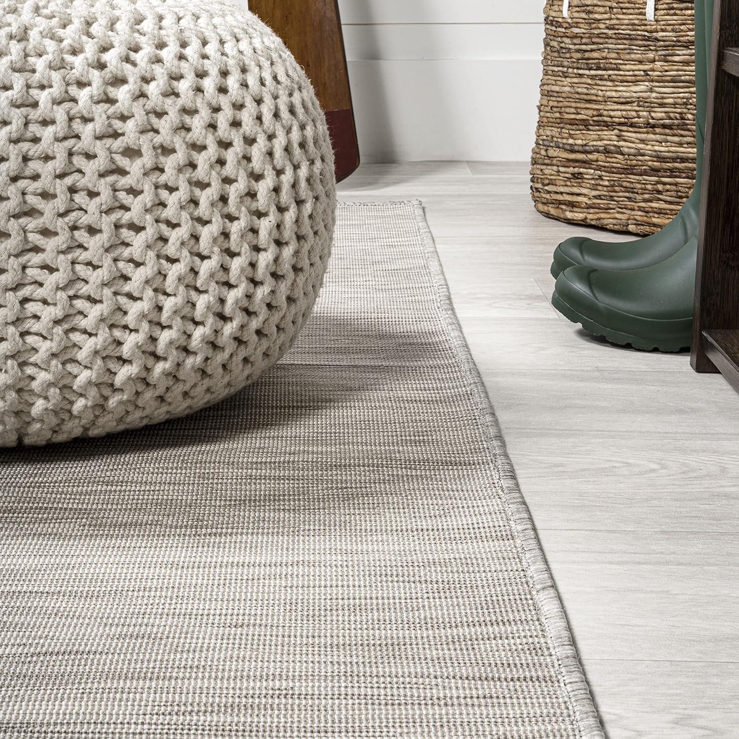 5'x8' Ethan Modern Flatweave Solid  Area Rug, Light Gray - JONATHAN Y