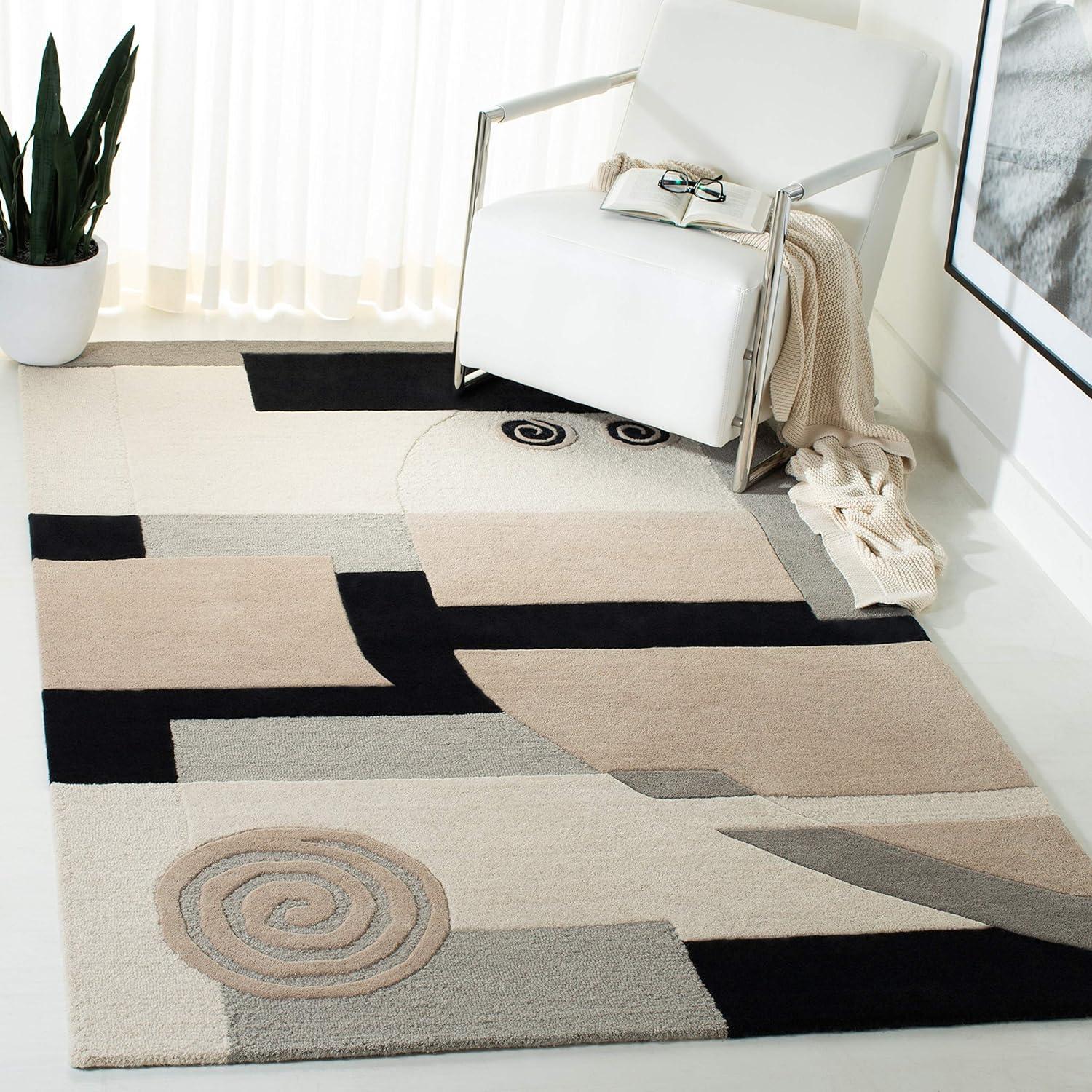 Rodeo Drive 5' x 8' Beige and Black Wool Area Rug