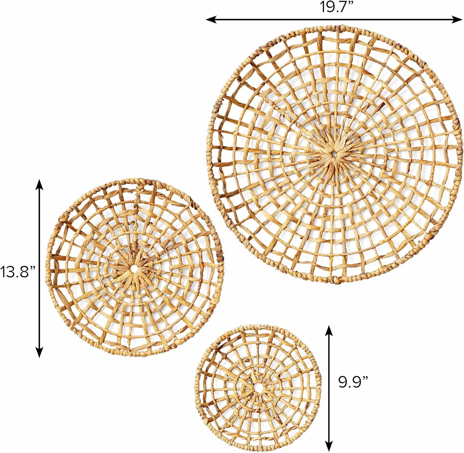 Artera Wicker Wall Basket Décor - Set of 3 Oversized D20" to D10", Natural Hanging Woven Baskets, Round Organic Wall Basket Decor Disks for Living Room or Bedroom, Unique Wall Plaque