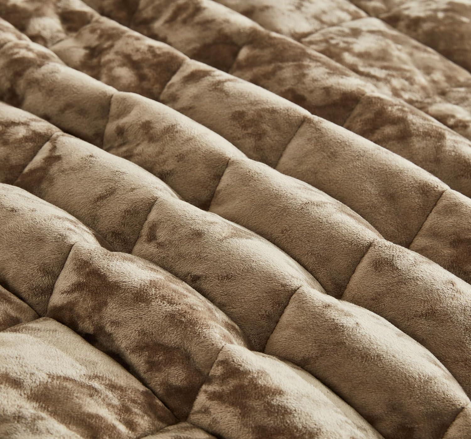 Velvet Quilt Set