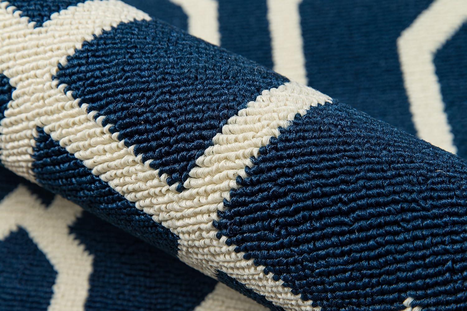 Indoor/Outdoor Lattice Rug