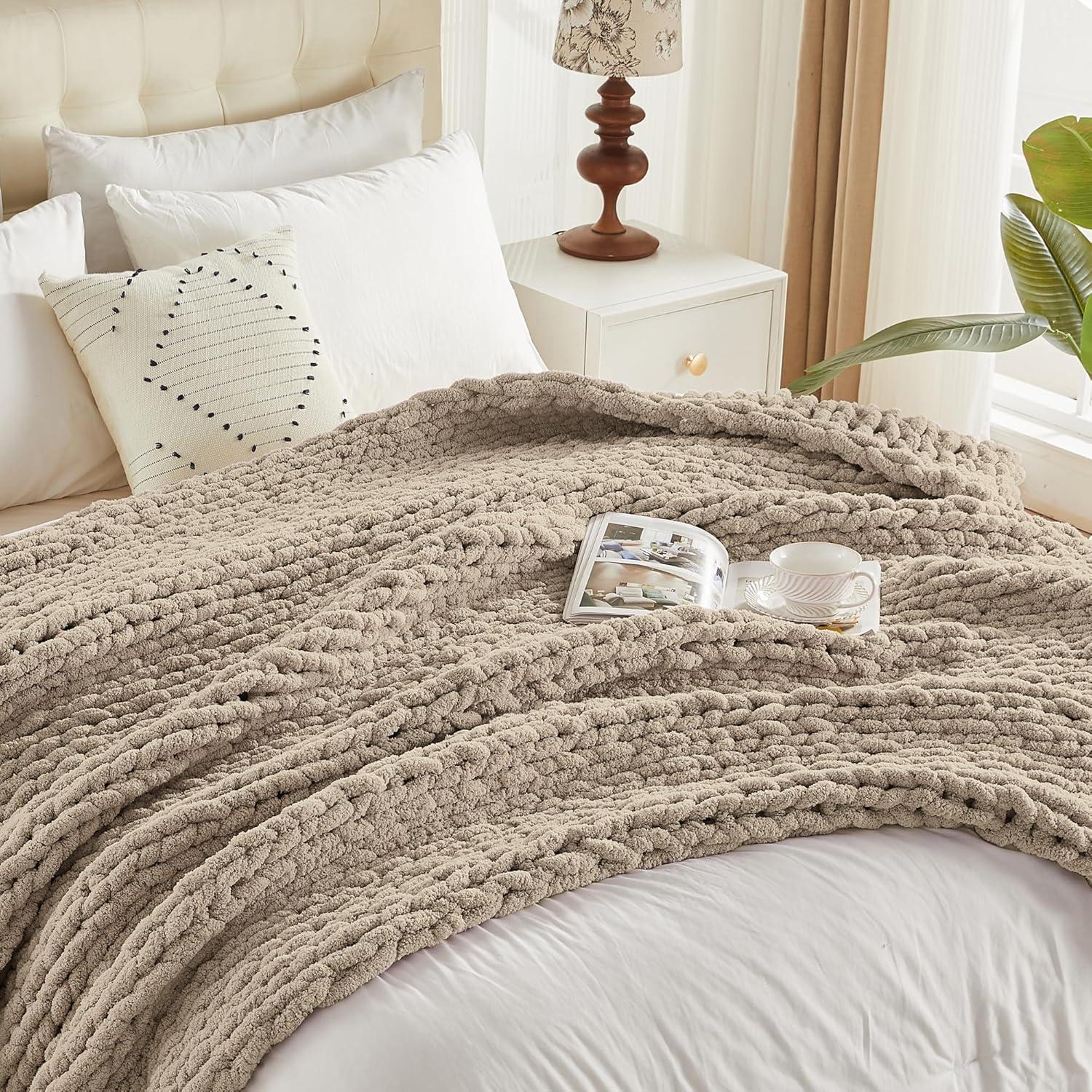 Carriediosa Chunky Knit Throw Blanket Handmade Soft Throws for Couch Sofa Bed, 50" x 60" Taupe