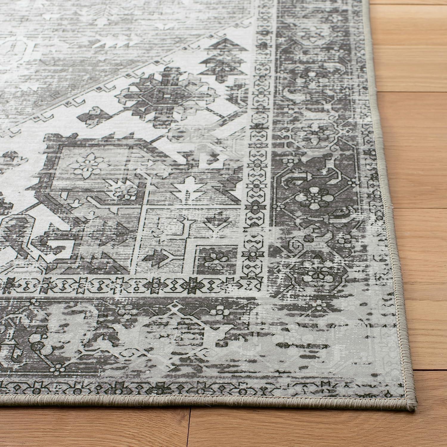 SAFAVIEH Tucson Jayla Traditional Machine Washable Area Rug, 5' x 5' Square, Grey/Ivory