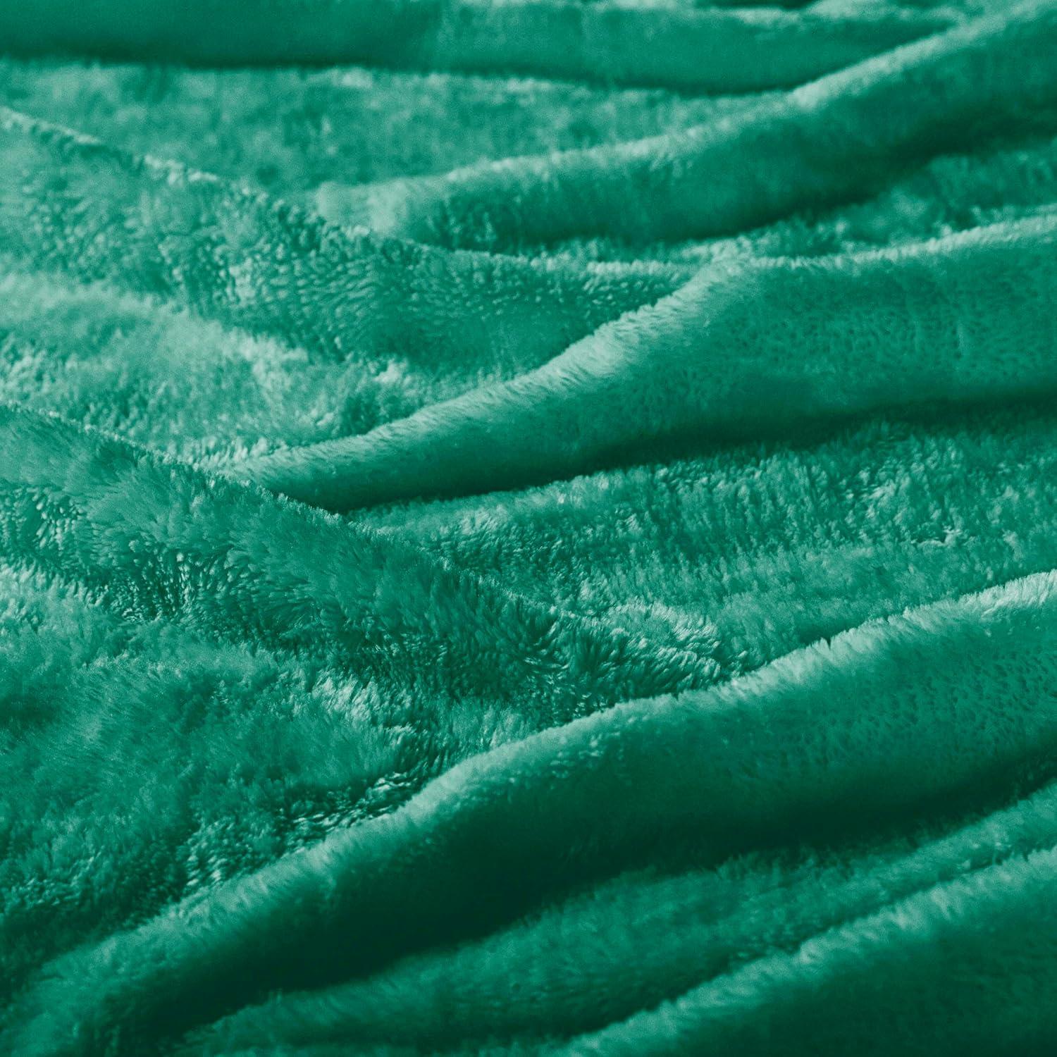 Superior Solid Polyester Reversible All-Season Fleece Throws Blanket