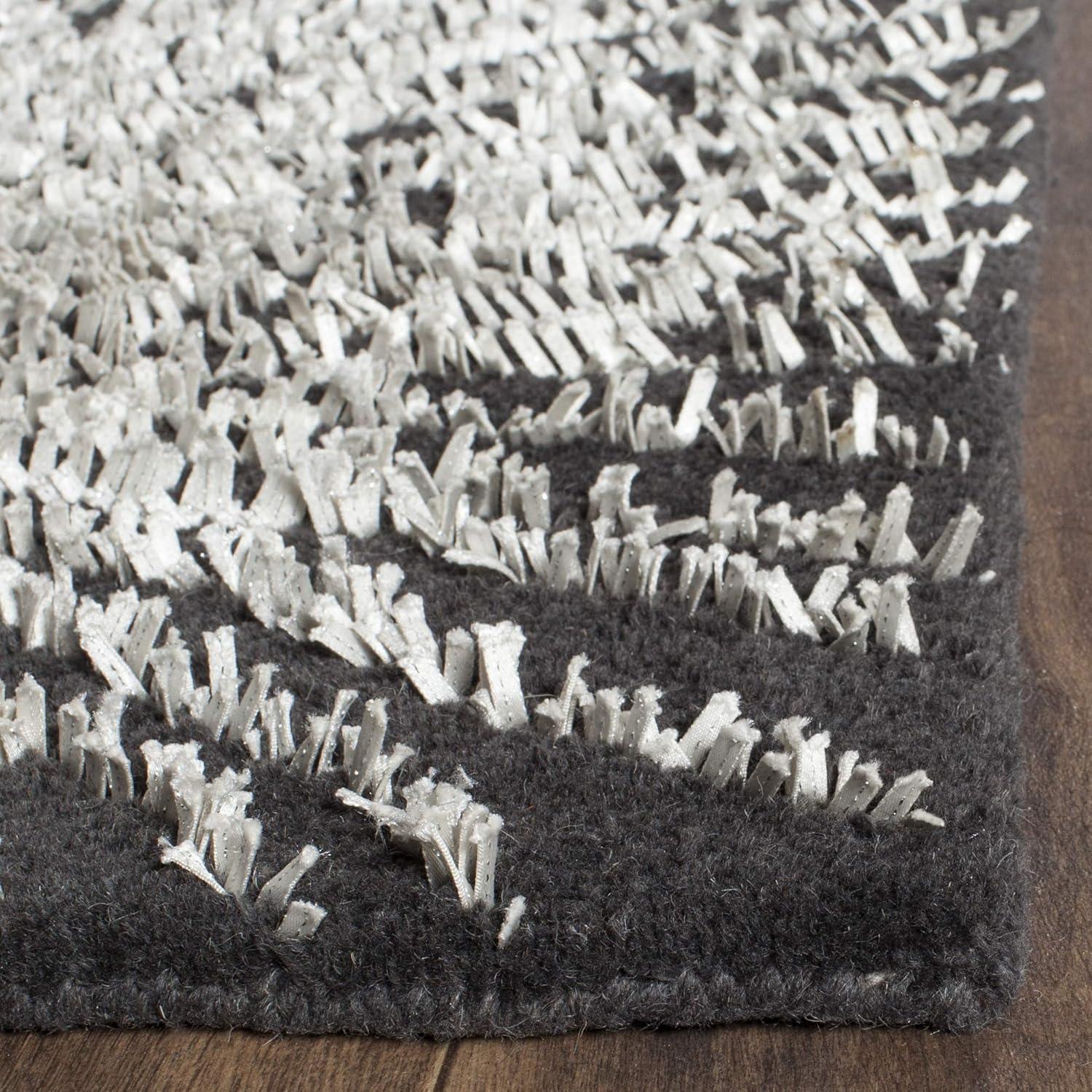 Soho SOH712 Hand Tufted Area Rug - Charcoal/Ivory - 6'x9' - Safavieh.