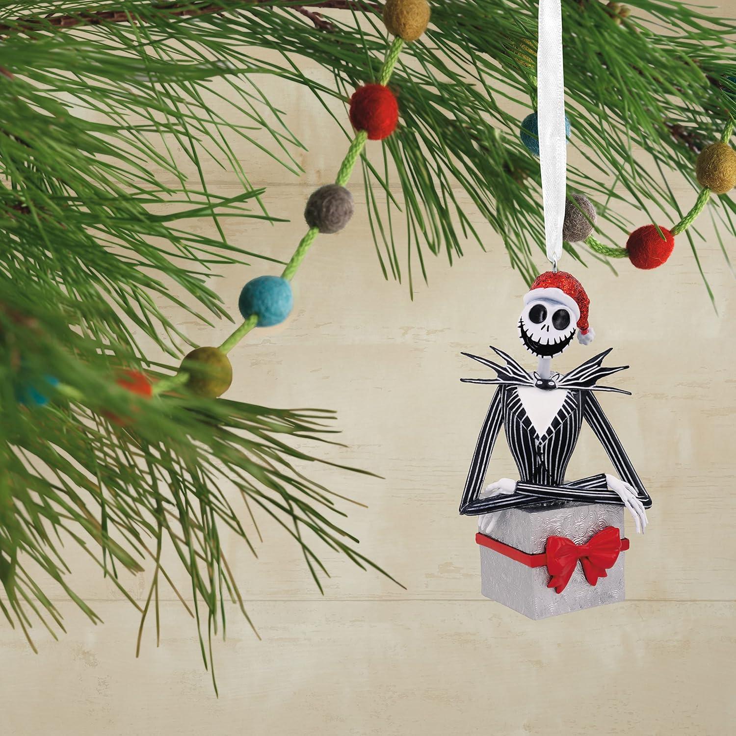 Hallmark Ornament (Disney Tim Burton's The Nightmare Before Christmas Jack Skellington in Present)