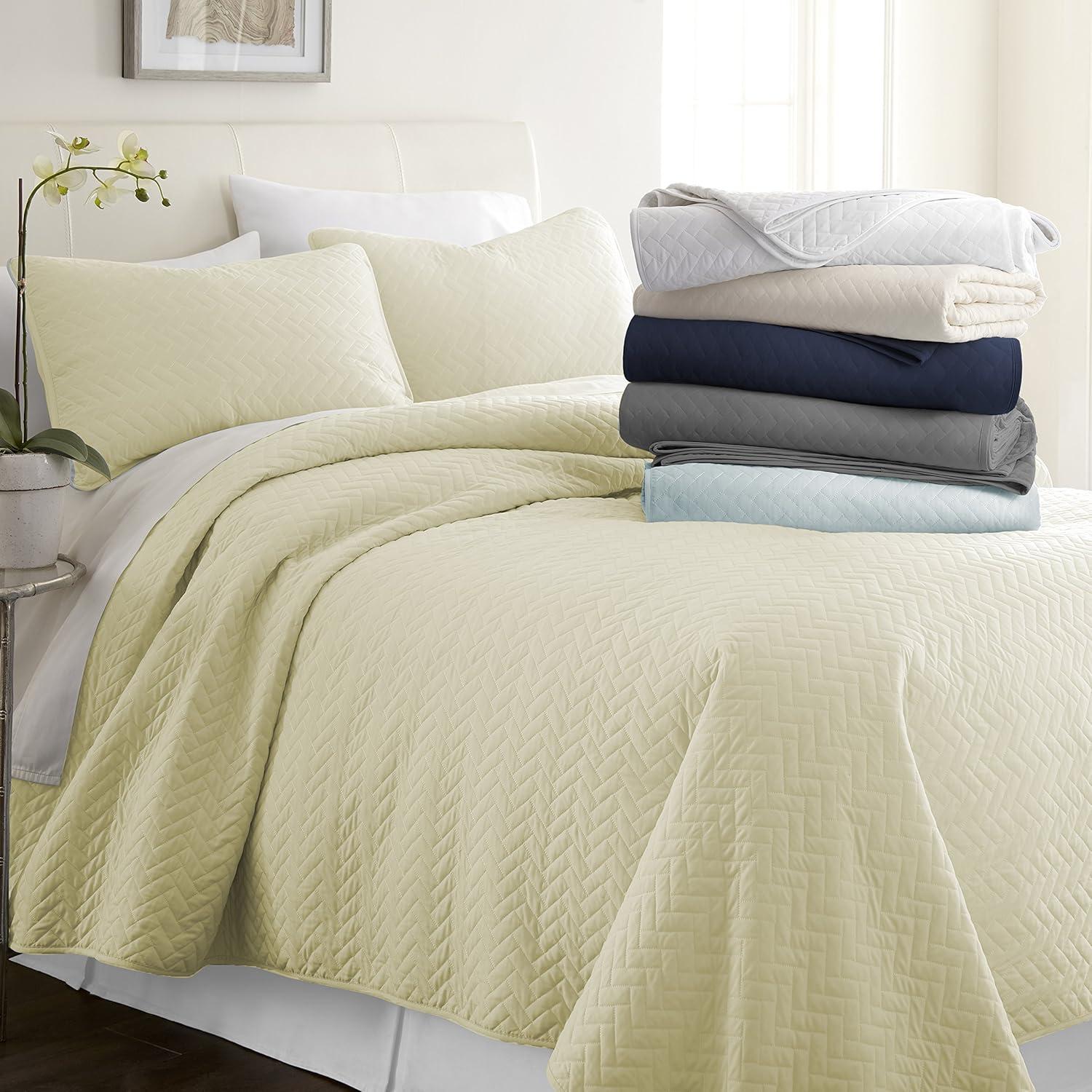 Linen Market Quilt Coverlet Set All Season Microfiber Contemporary Ultra Soft Bedding in Herringbone Stitch - Full/Queen Herringbone Stitch Yellow