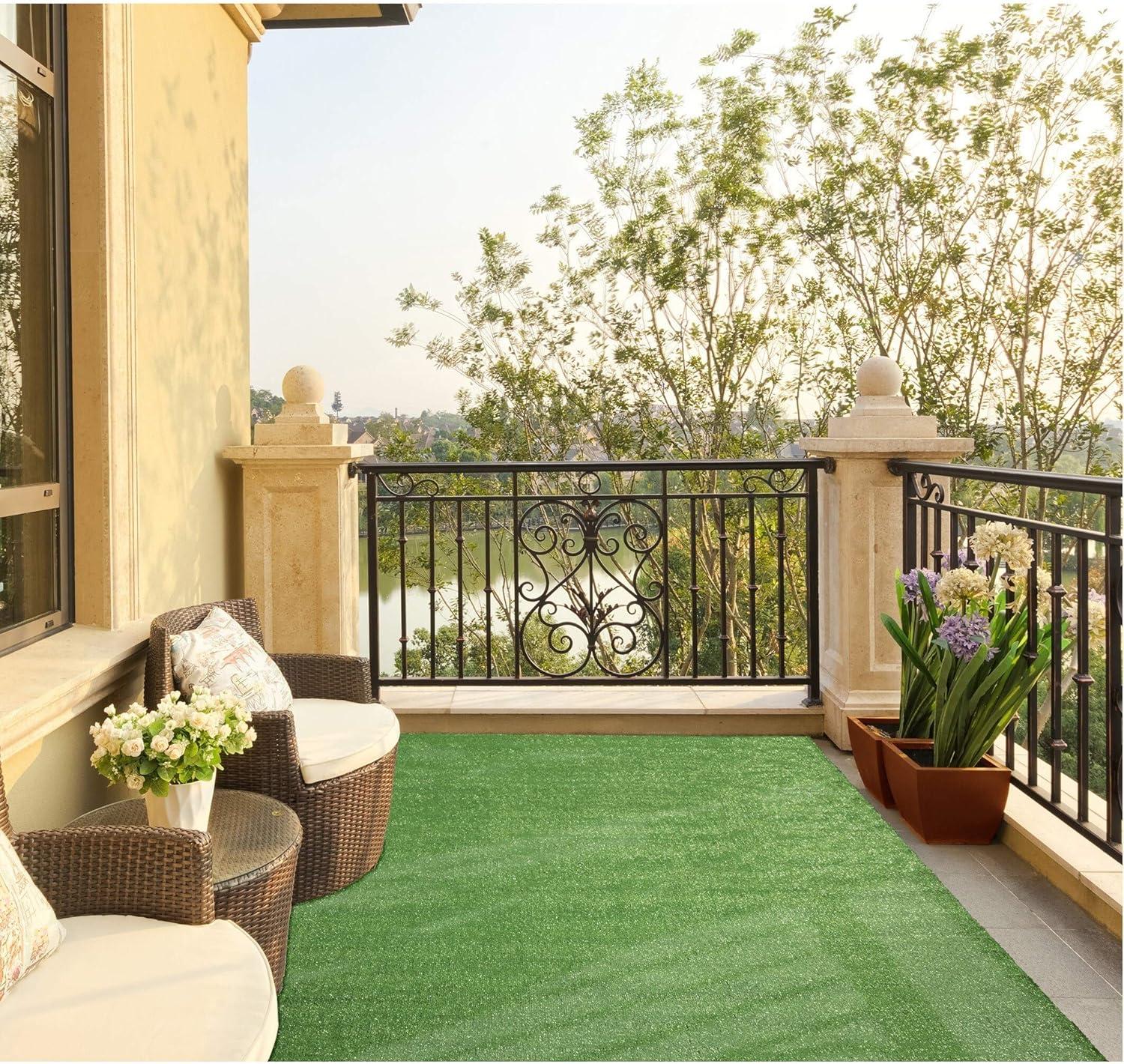 Grass Waterproof Indoor/Outdoor Artificial Grass Turf Rugs and Rolls Customized Size For Balcony, Patios